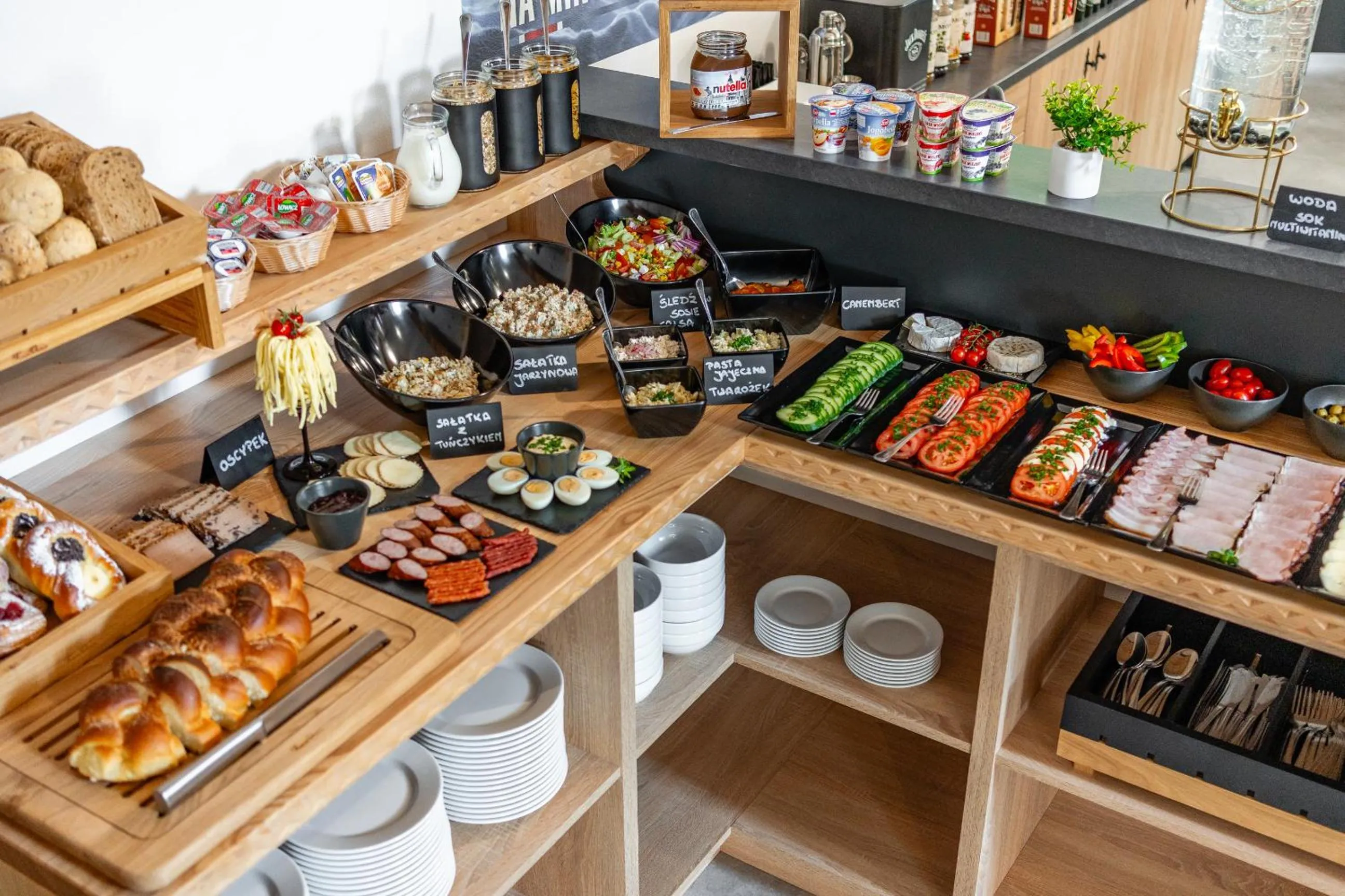 Food and drinks in Willa Folk Prestige