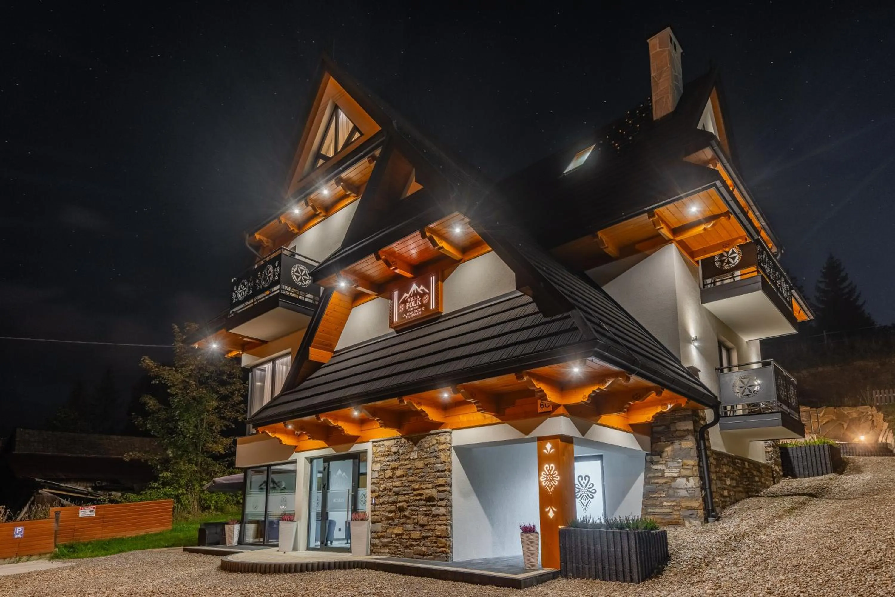 Property building in Willa Folk Prestige