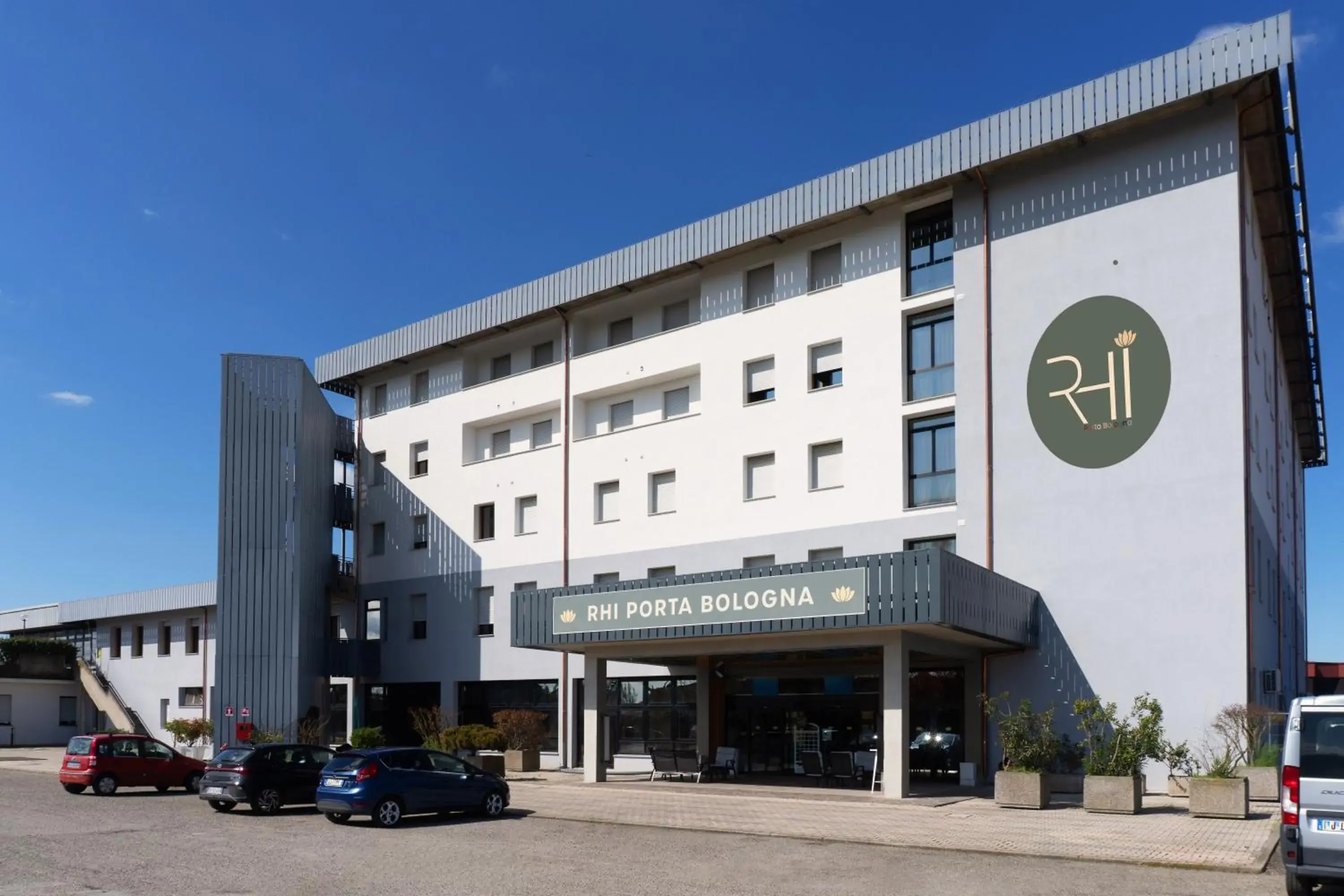 Property building in RHI Porta Bologna Property building in RHI Porta Bologna