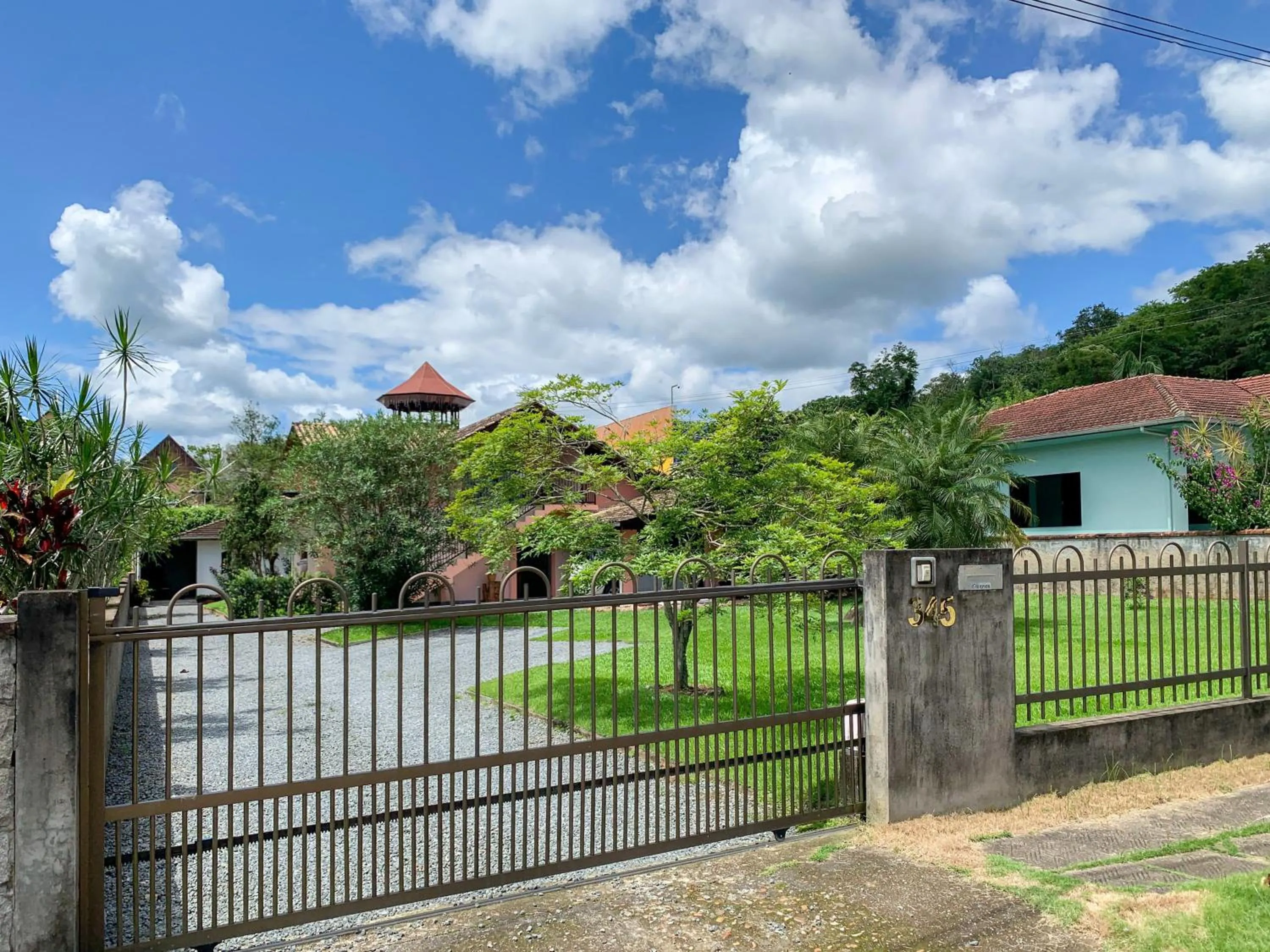 Quarto Aconchego 345 ao lado Alles Park