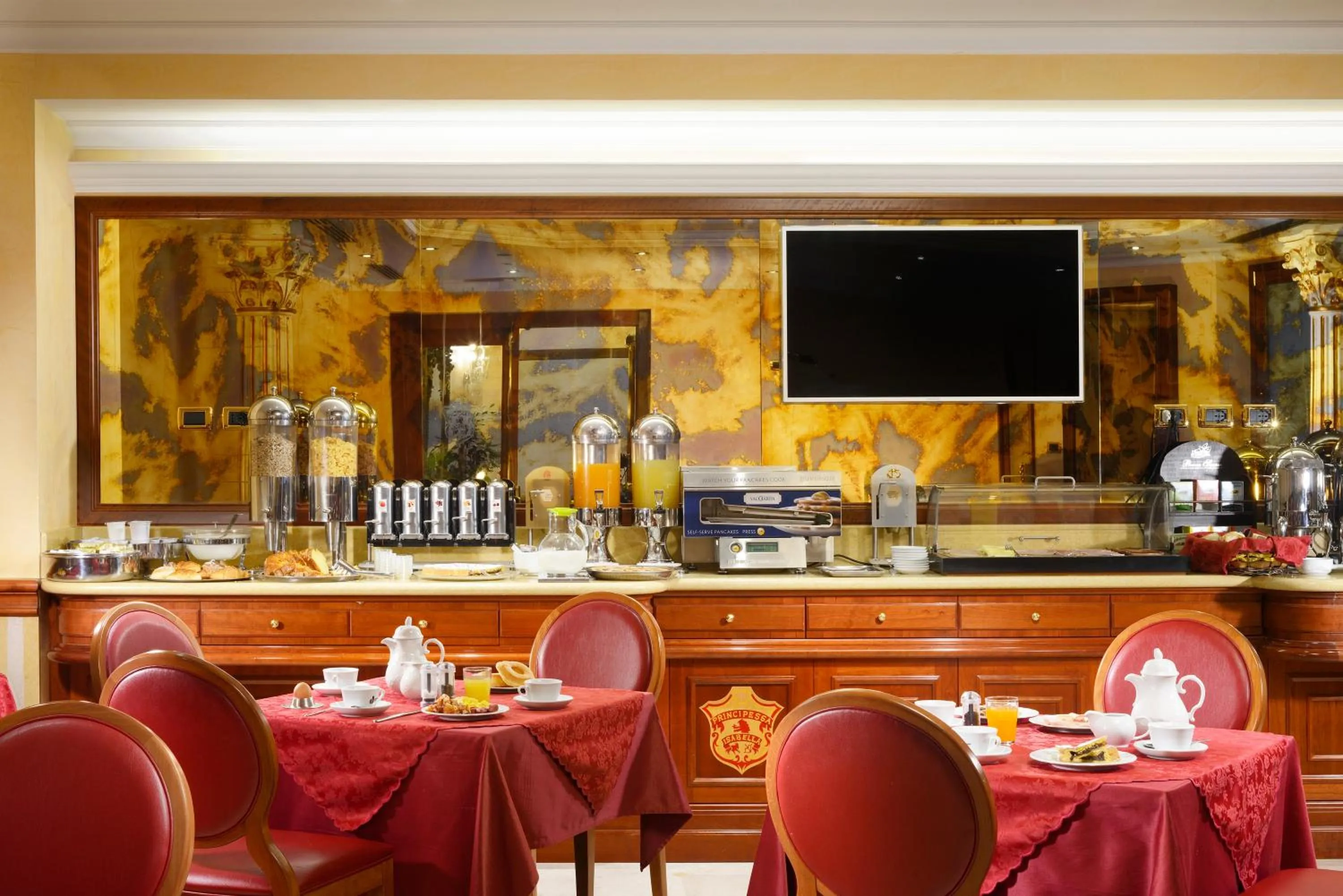 Food and drinks in Hotel Principessa Isabella