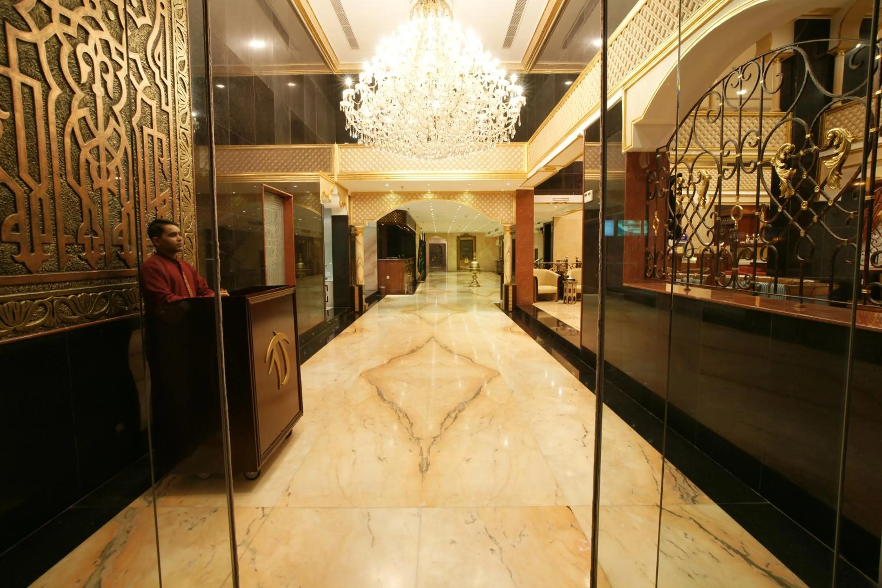 Lobby or reception in Roshan Al Azhar Hotel