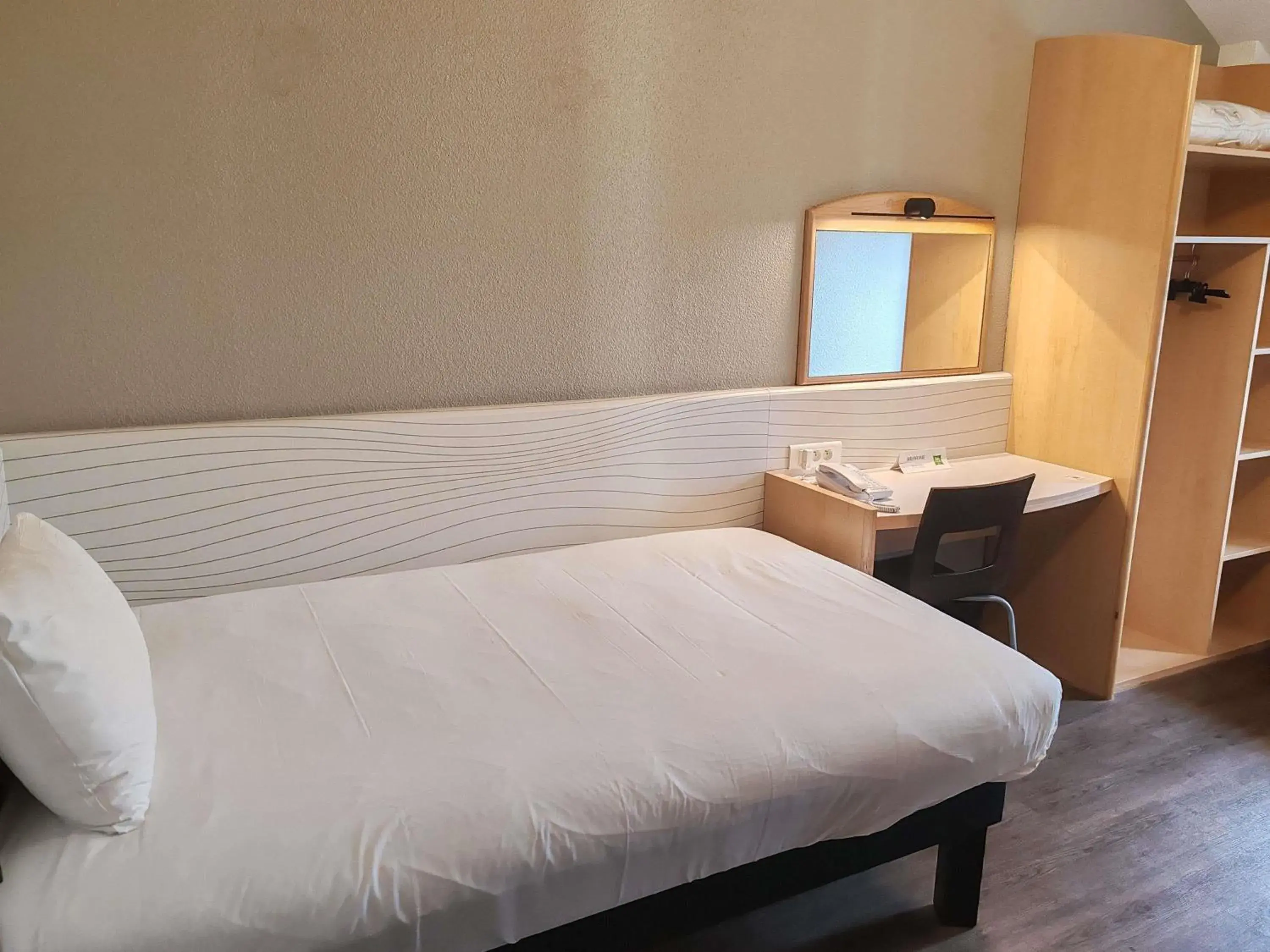 Bedroom, Bed in ibis Styles Paris Poissy Bedroom, Bed in ibis Styles Paris Poissy