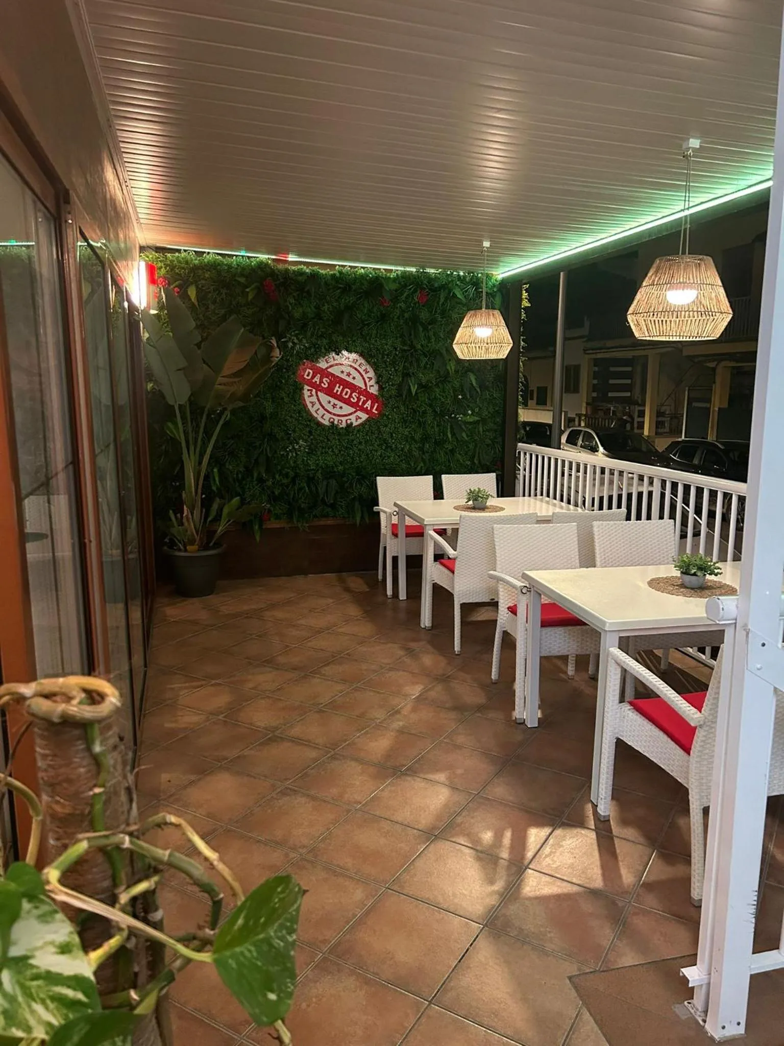 Seating area in Das Hostal