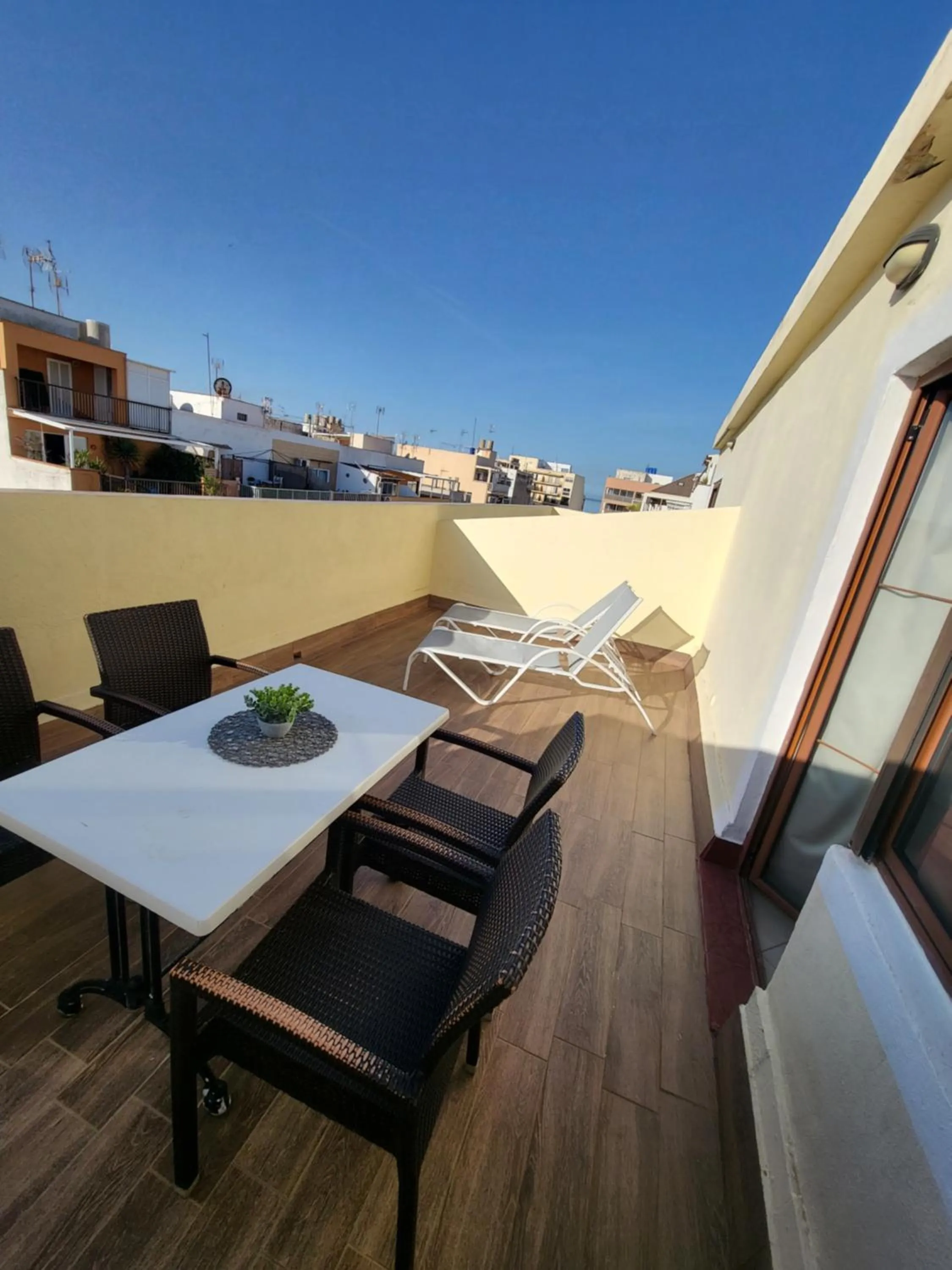 Balcony/Terrace in Das Hostal