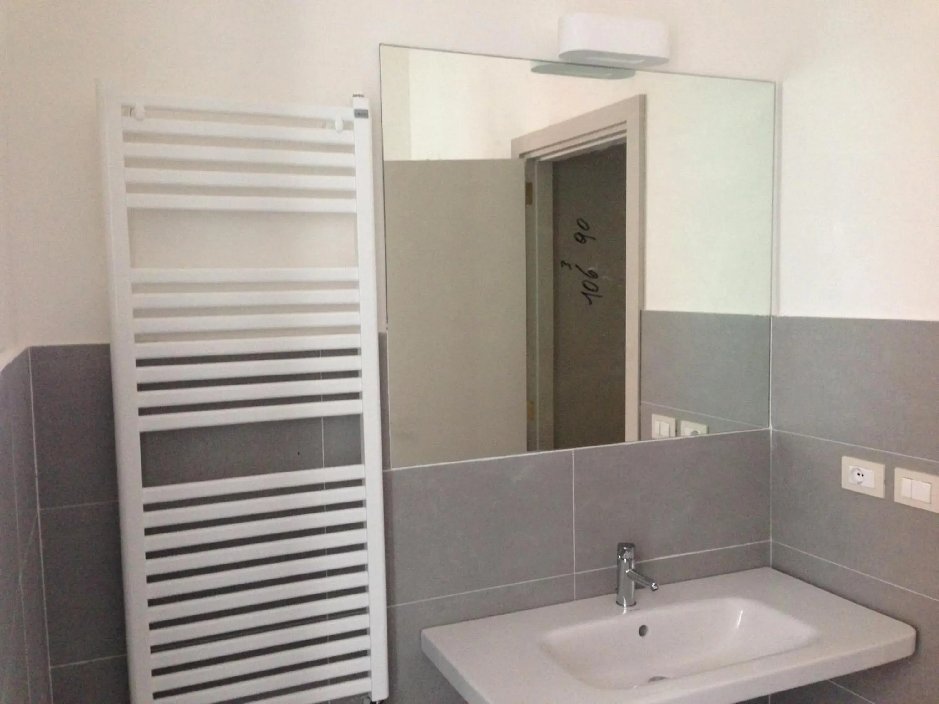 Bathroom in Hotel del Real Orto Botanico Bathroom in Hotel del Real Orto Botanico