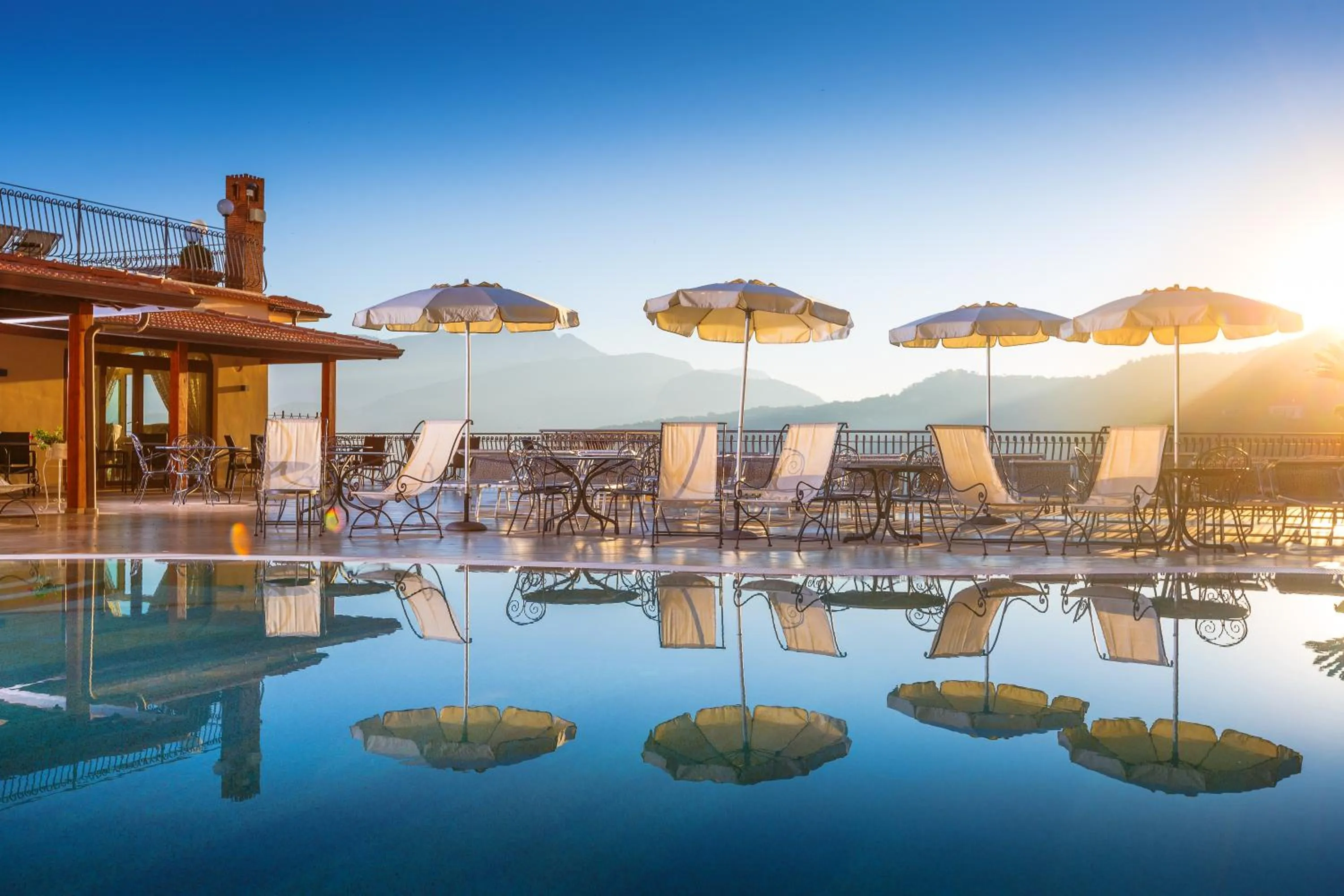 Swimming pool in Hotel La Vue d'Or