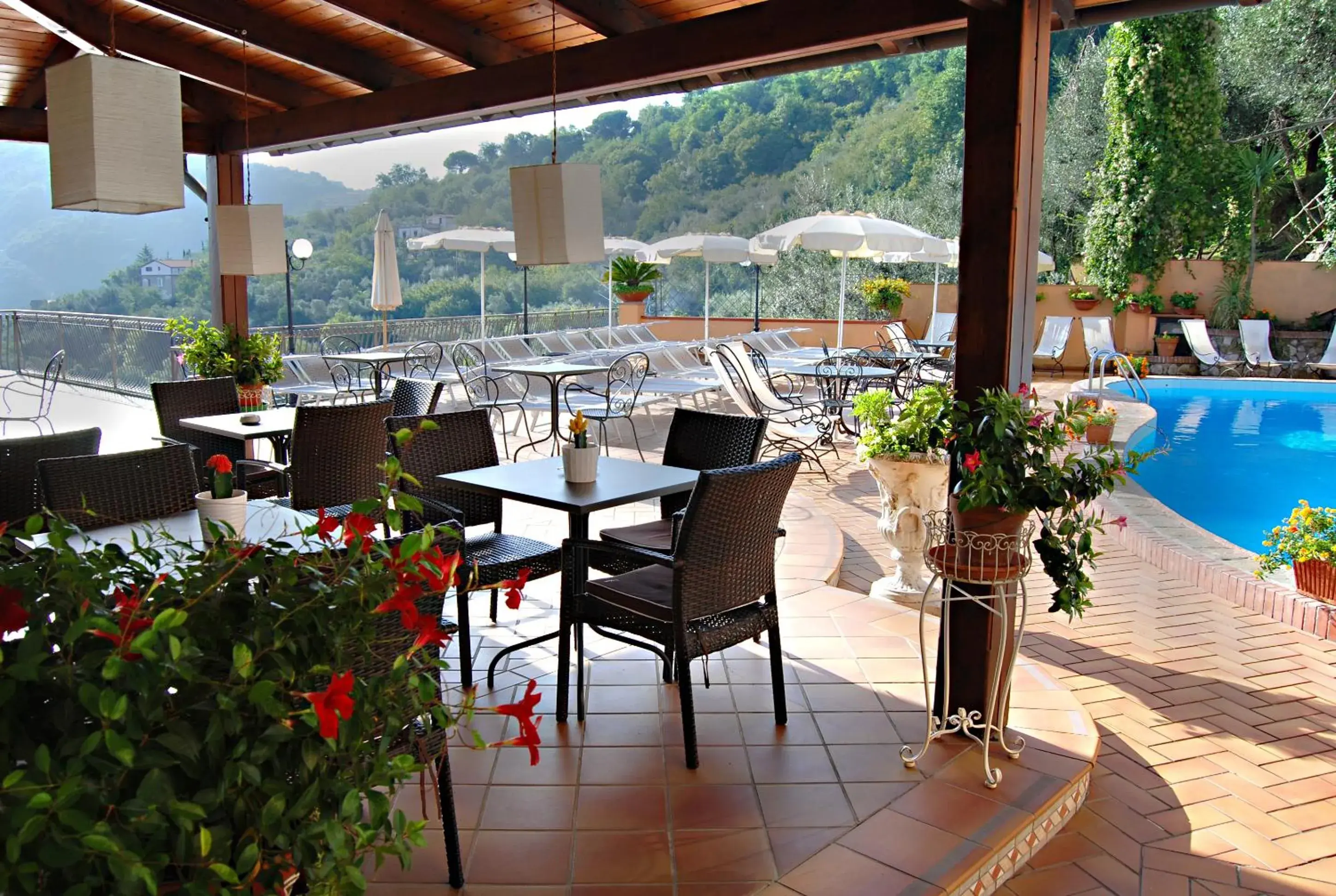 Restaurant/places to eat in Hotel La Vue d'Or Restaurant/places to eat in Hotel La Vue d'Or