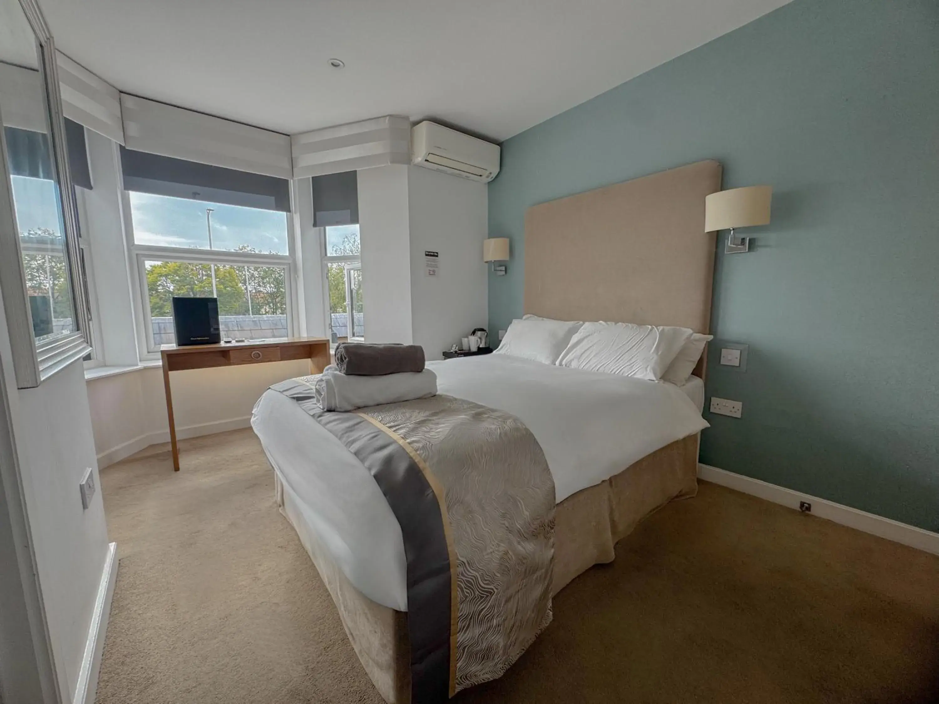 Bedroom, Bed in McCafferty's Guesthouse Ilford Bedroom, Bed in McCafferty's Guesthouse Ilford