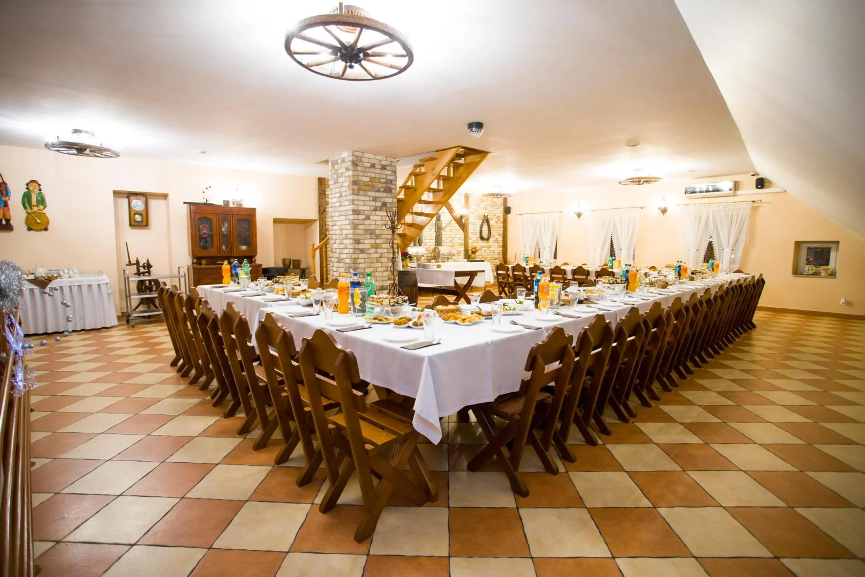Restaurant/places to eat in Karczma Chęciny