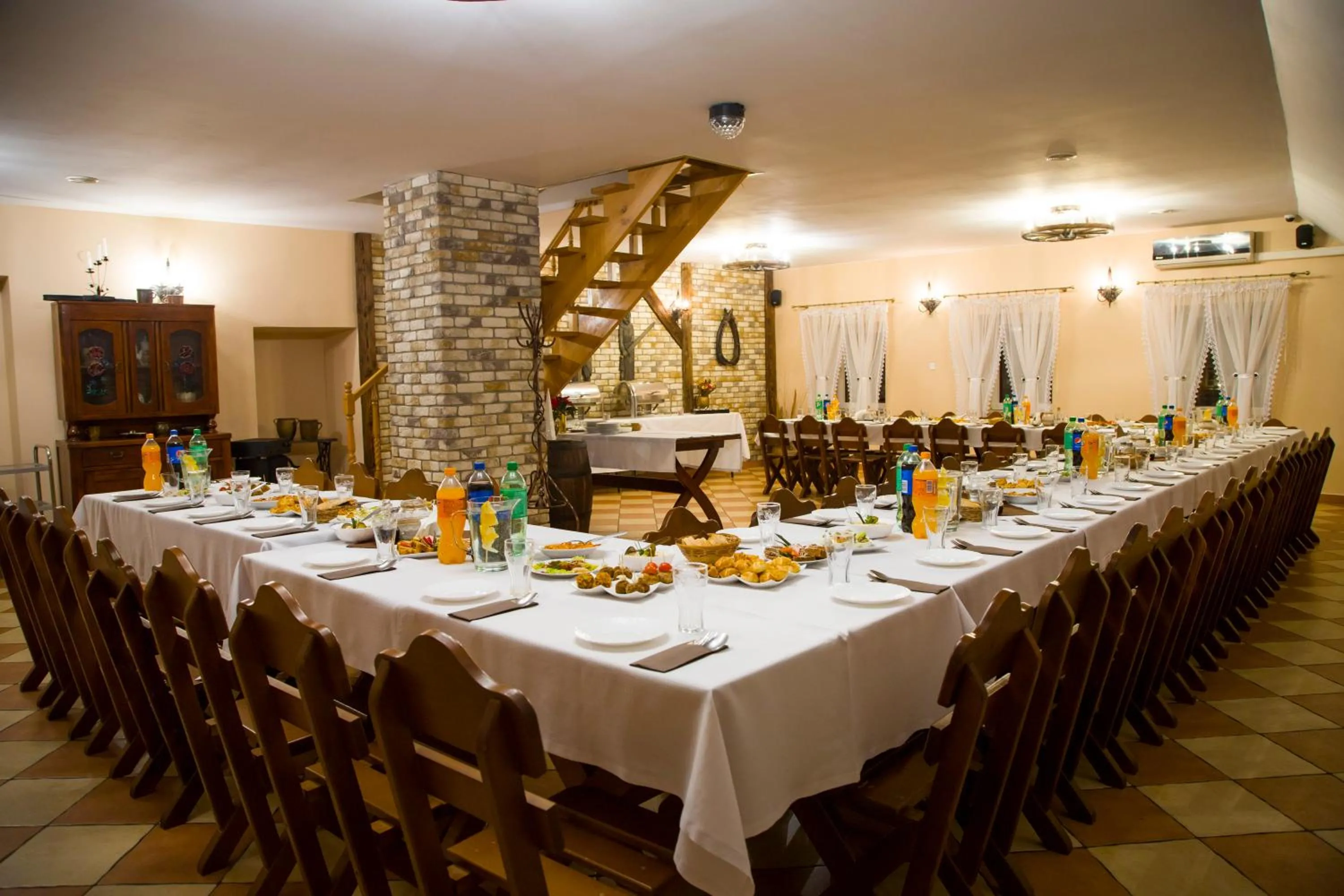Restaurant/places to eat in Karczma Chęciny