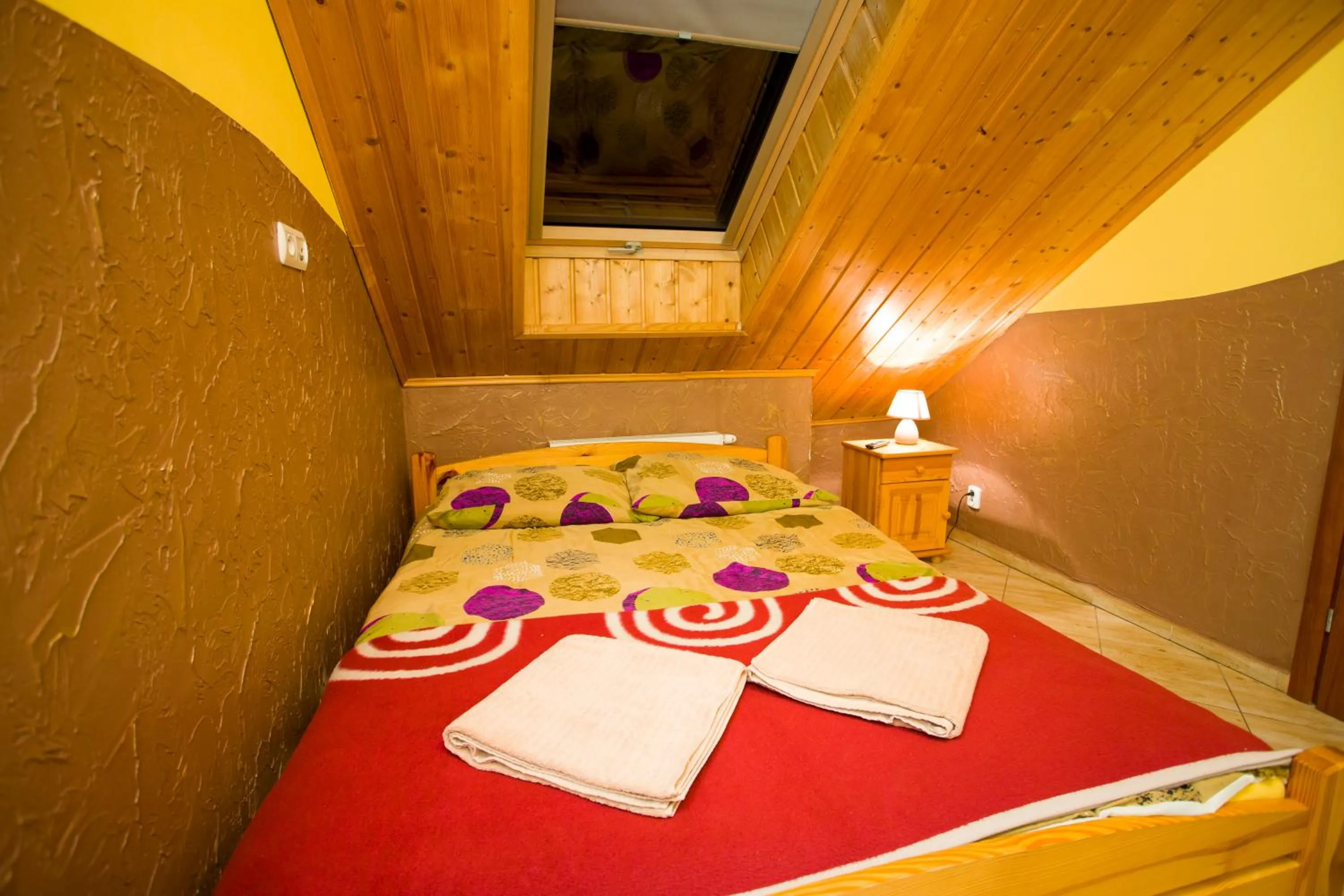 Bed in Karczma Chęciny