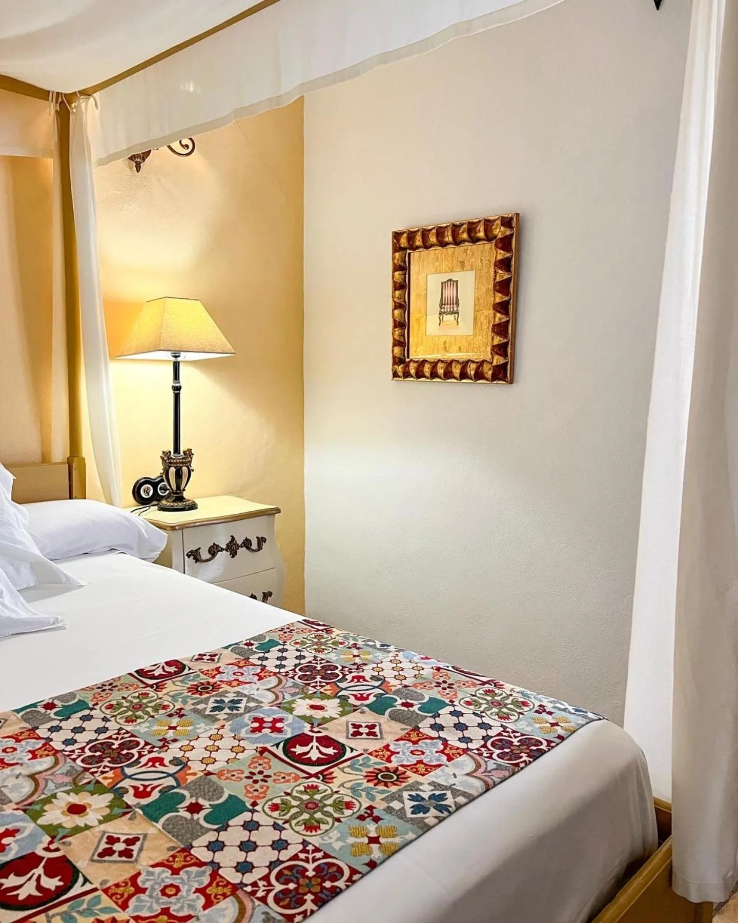 Bed in Hostal Servilia