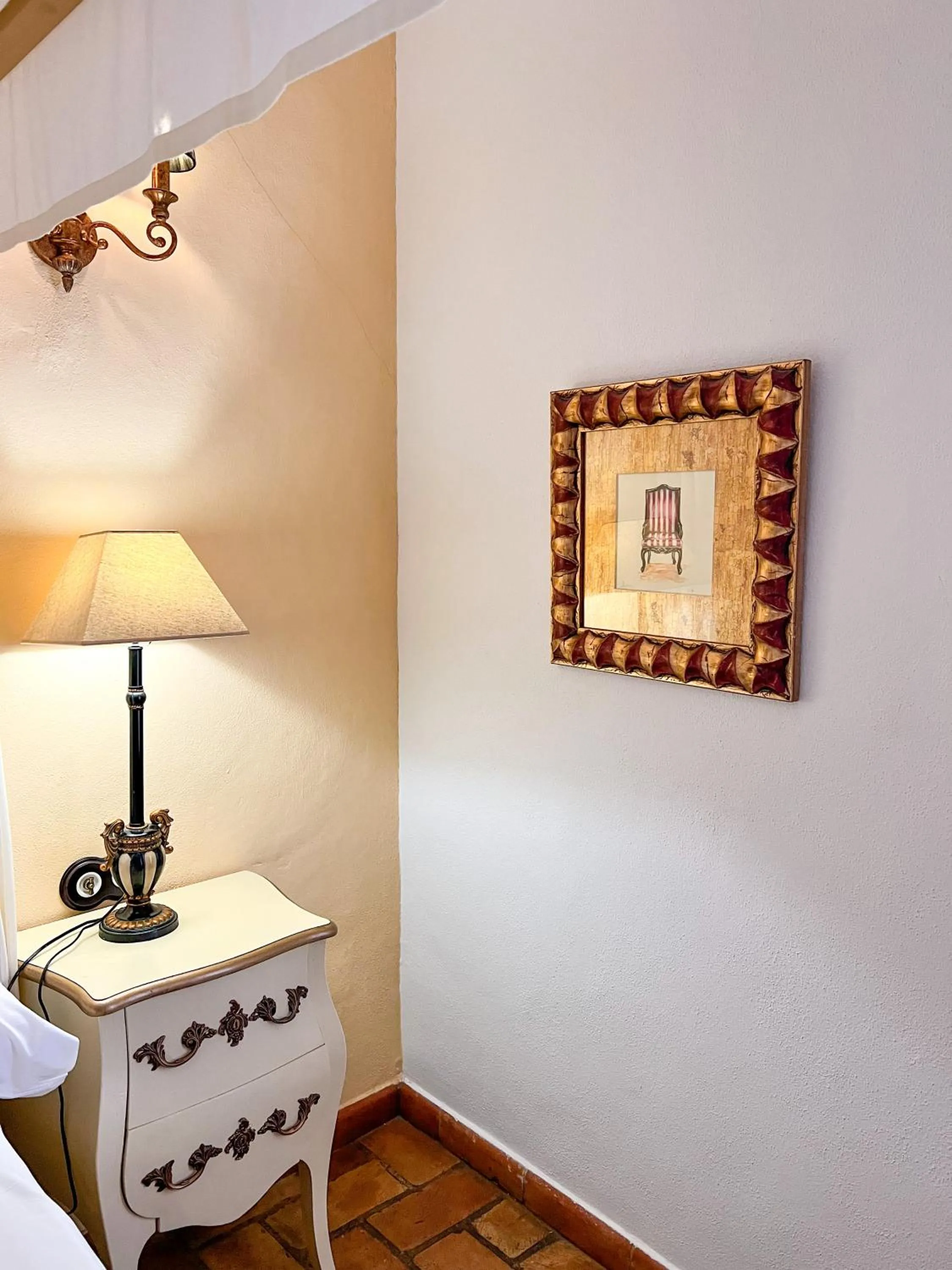 Decorative detail in Hostal Servilia