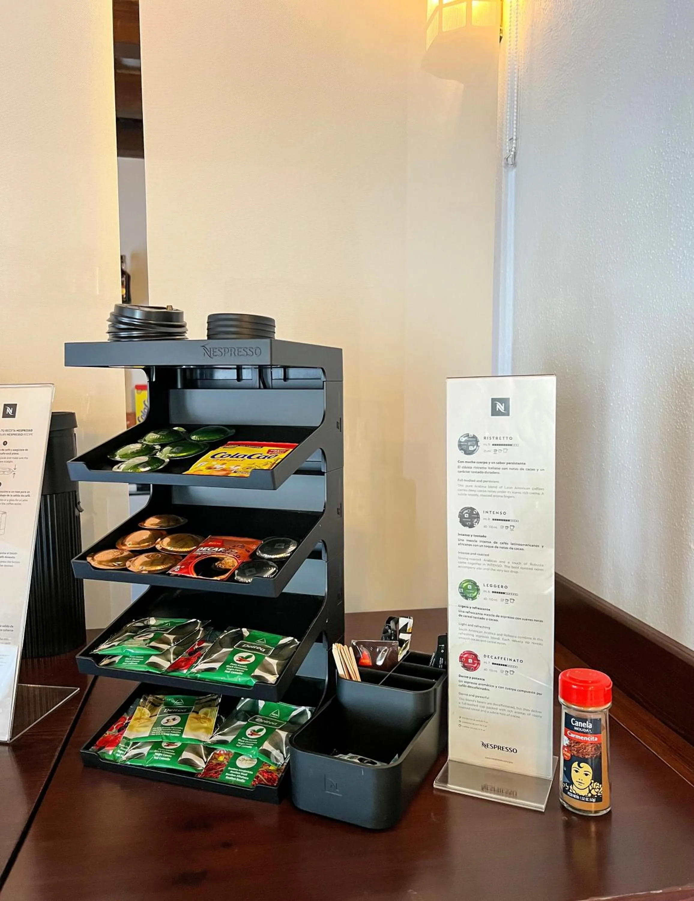 Coffee/tea facilities in Hostal Servilia