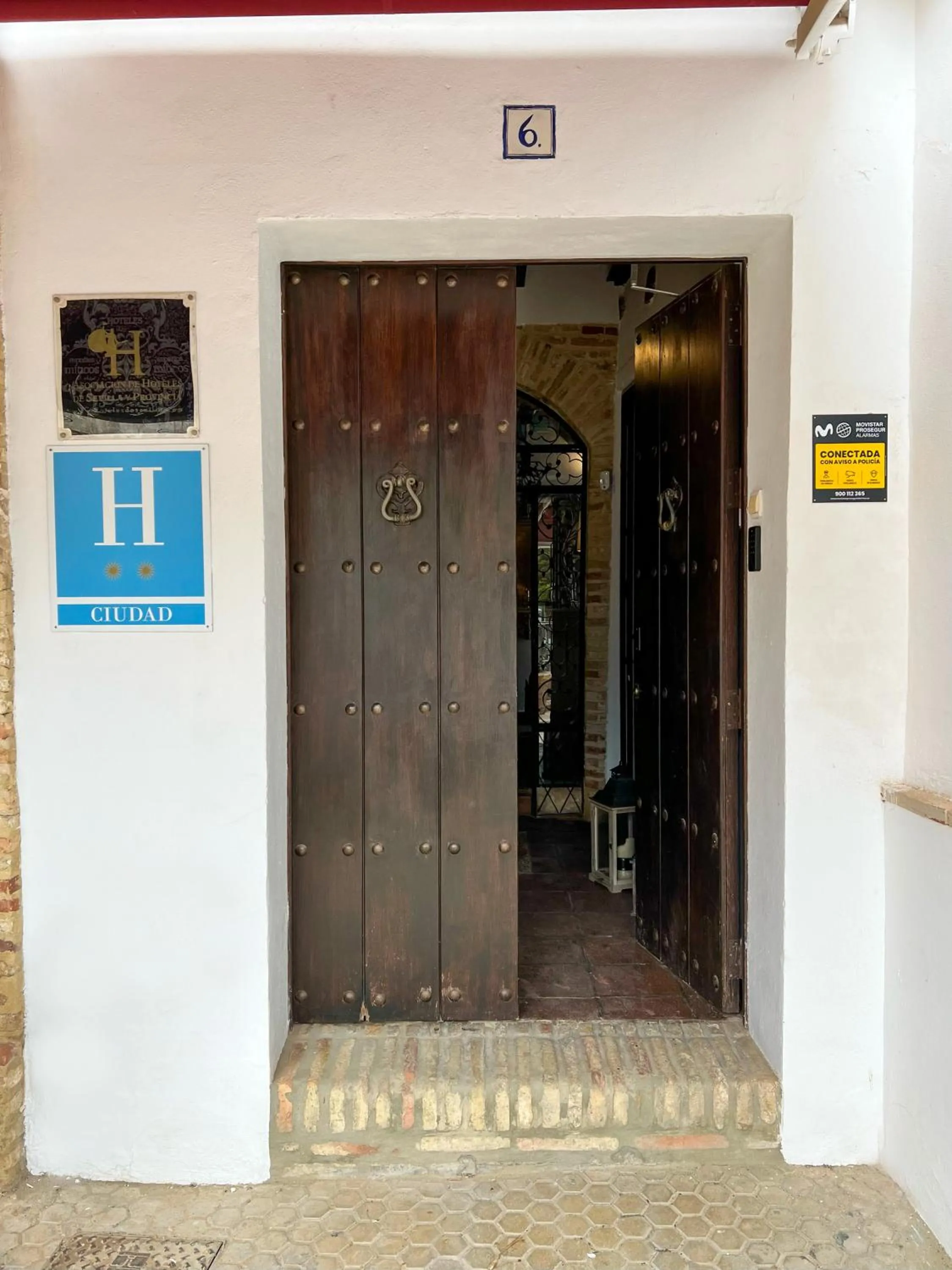 Property building in Hostal Servilia