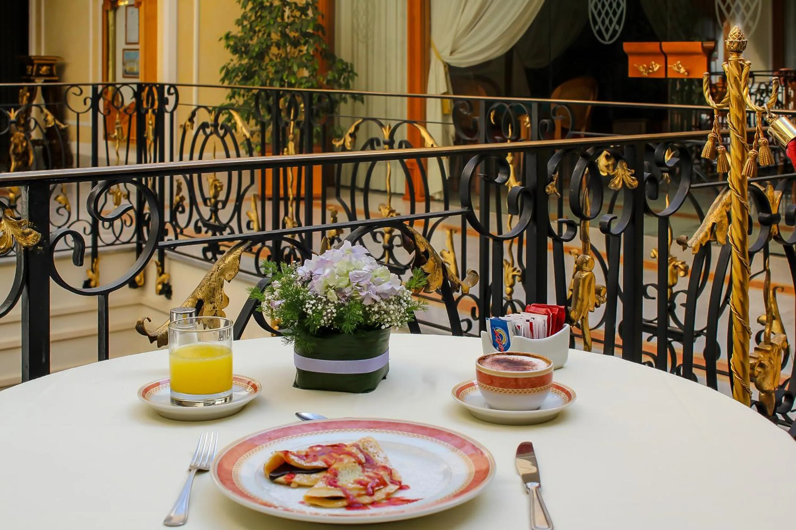 Restaurant/places to eat in Grand Hotel La Pace - All Inclusive