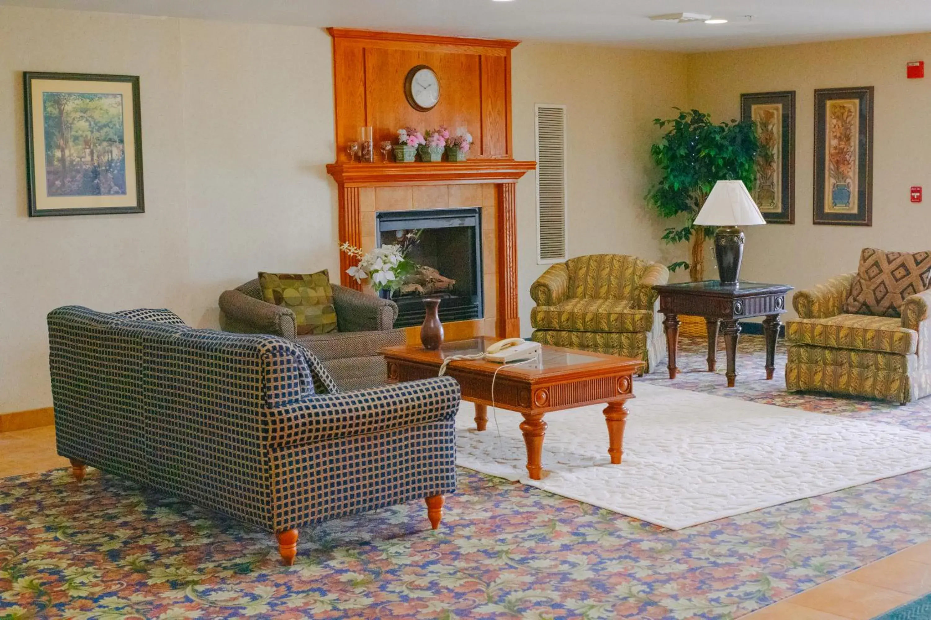 Lobby or reception in Colfax Inn By Marifah Lobby or reception in Colfax Inn By Marifah