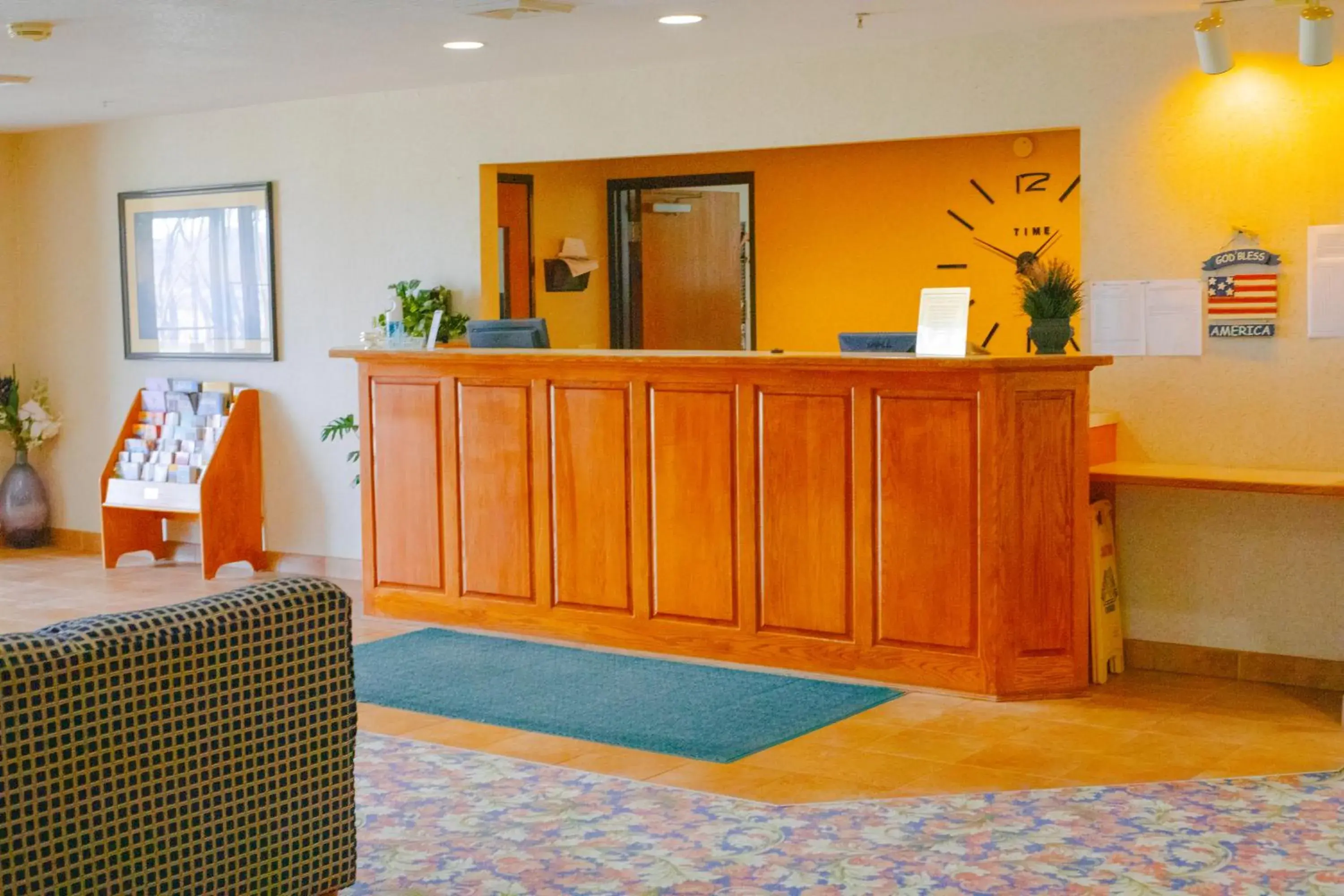 Lobby or reception in Colfax Inn By Marifah Lobby or reception in Colfax Inn By Marifah
