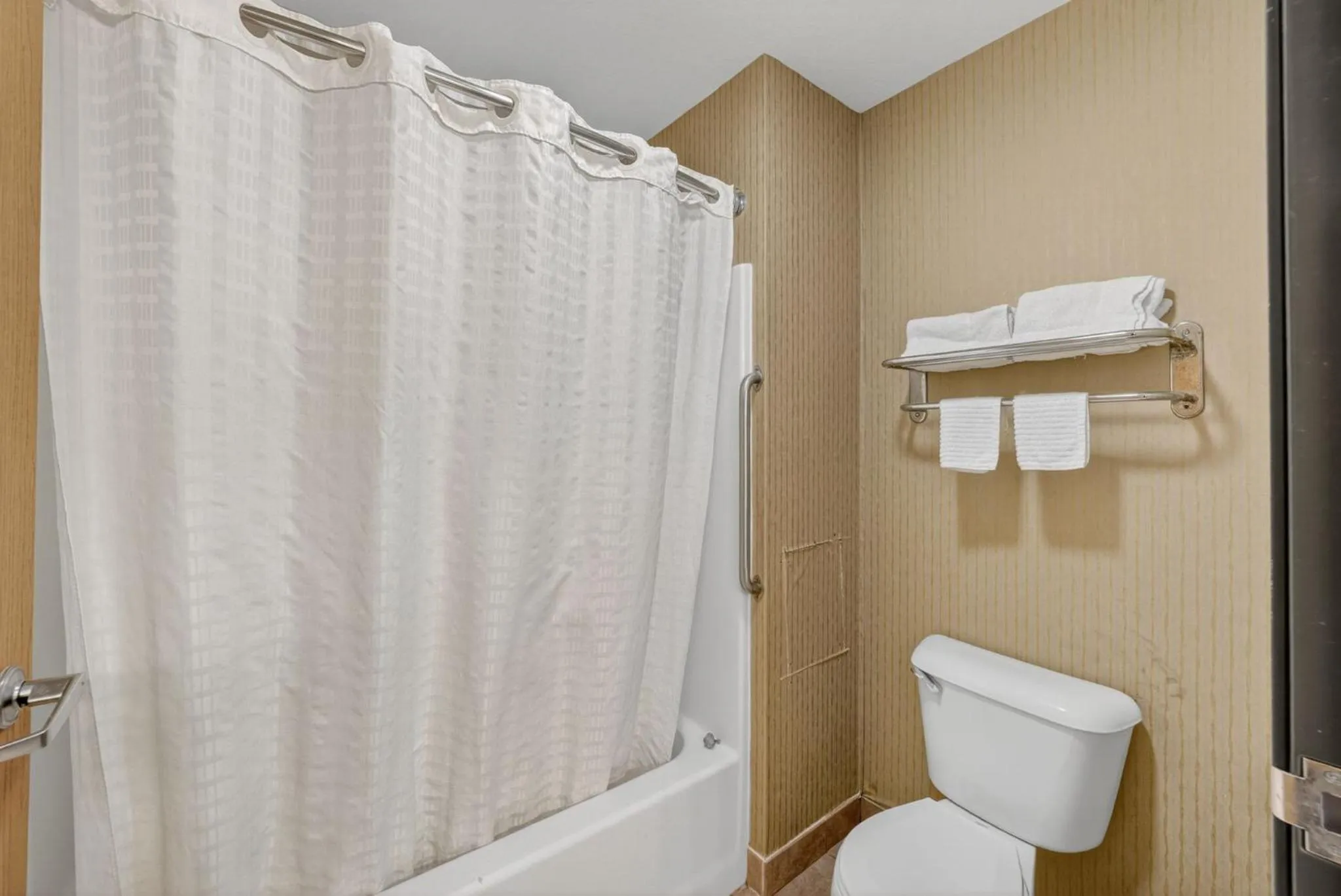 Colfax Inn By Marifah