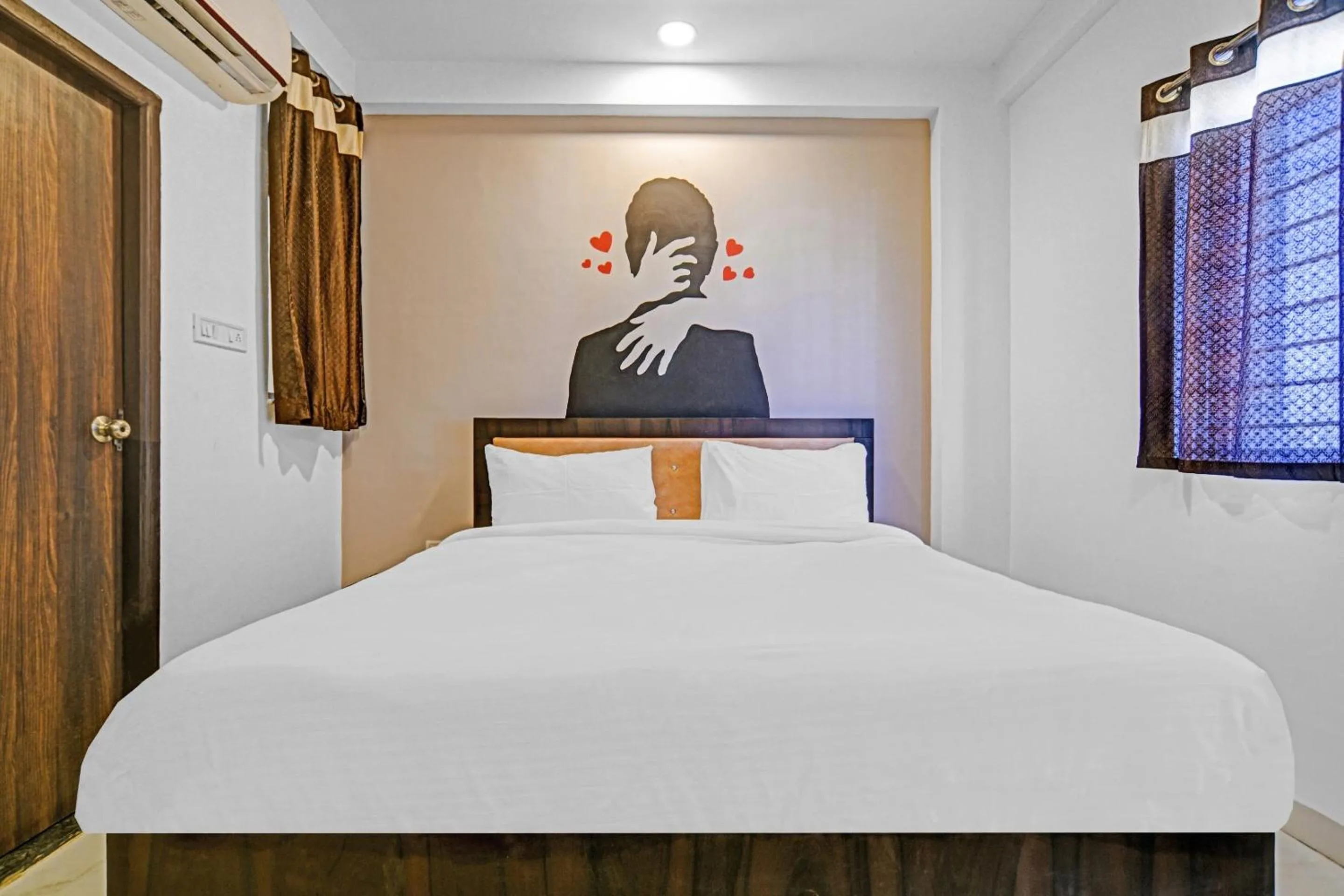 Bedroom in Collection O The Eternity Near LIG Sqaure