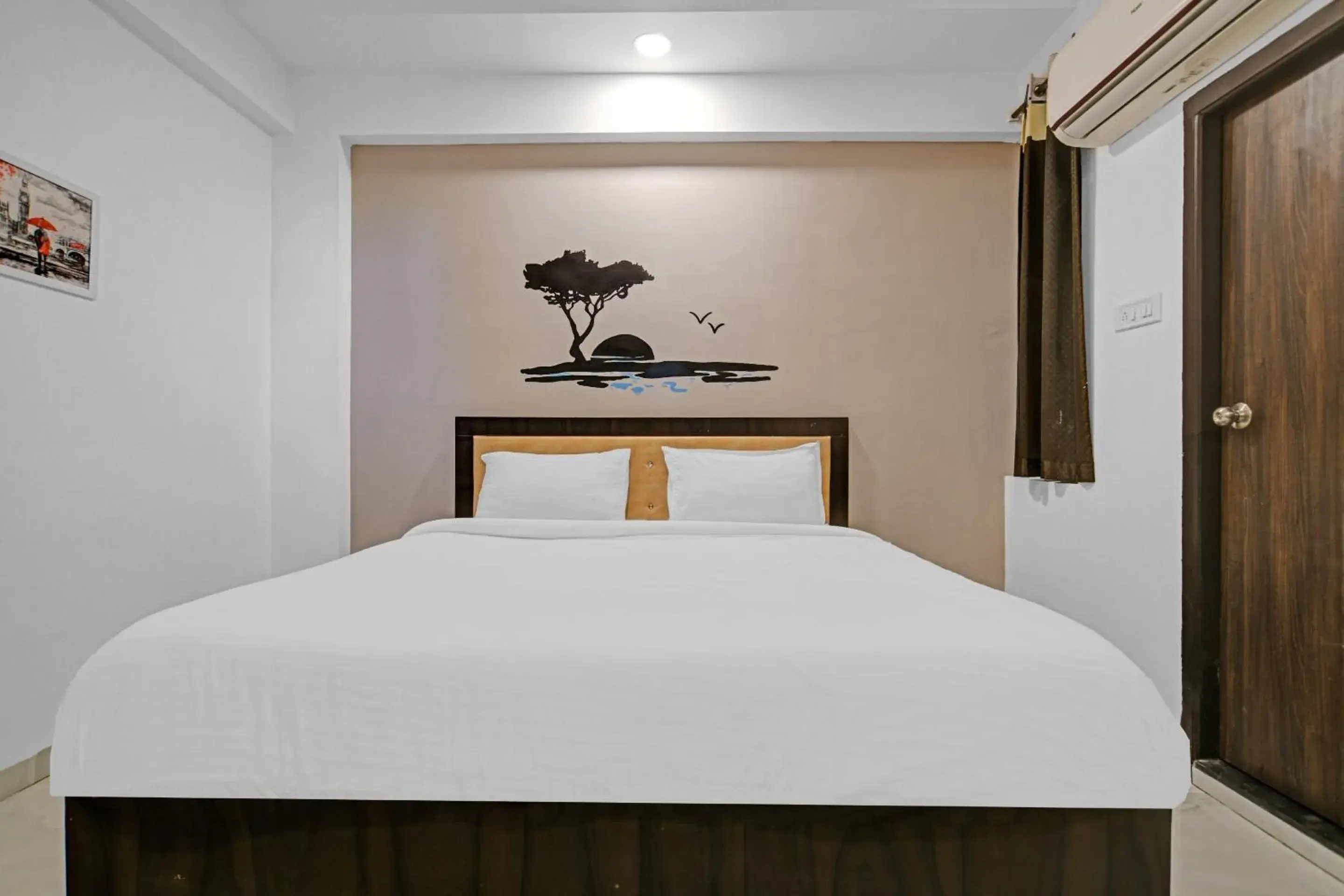 Bedroom, Bed in Collection O The Eternity Near LIG Sqaure Bedroom, Bed in Collection O The Eternity Near LIG Sqaure
