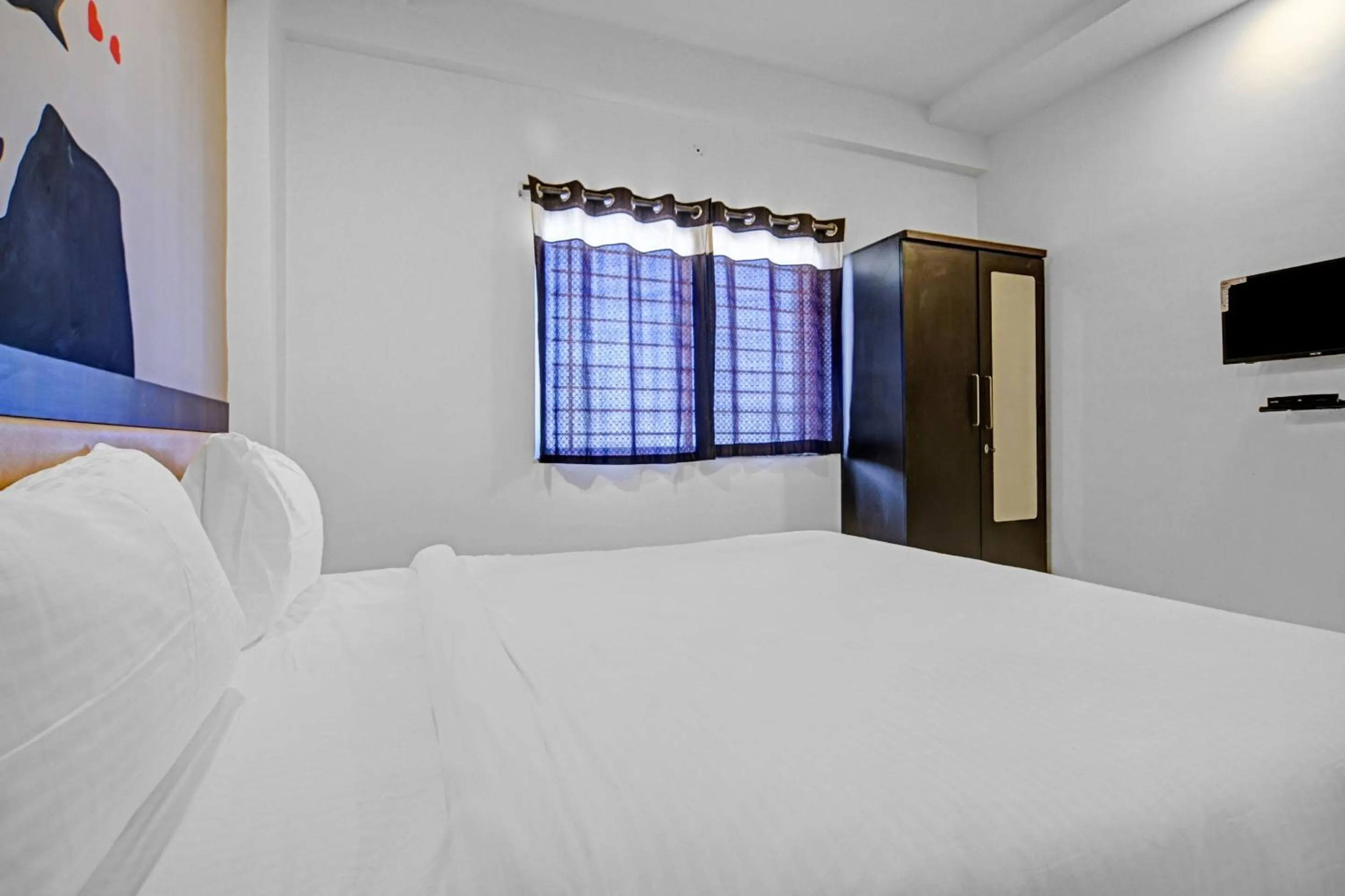 Facade/entrance, Bed in Collection O The Eternity Near LIG Sqaure