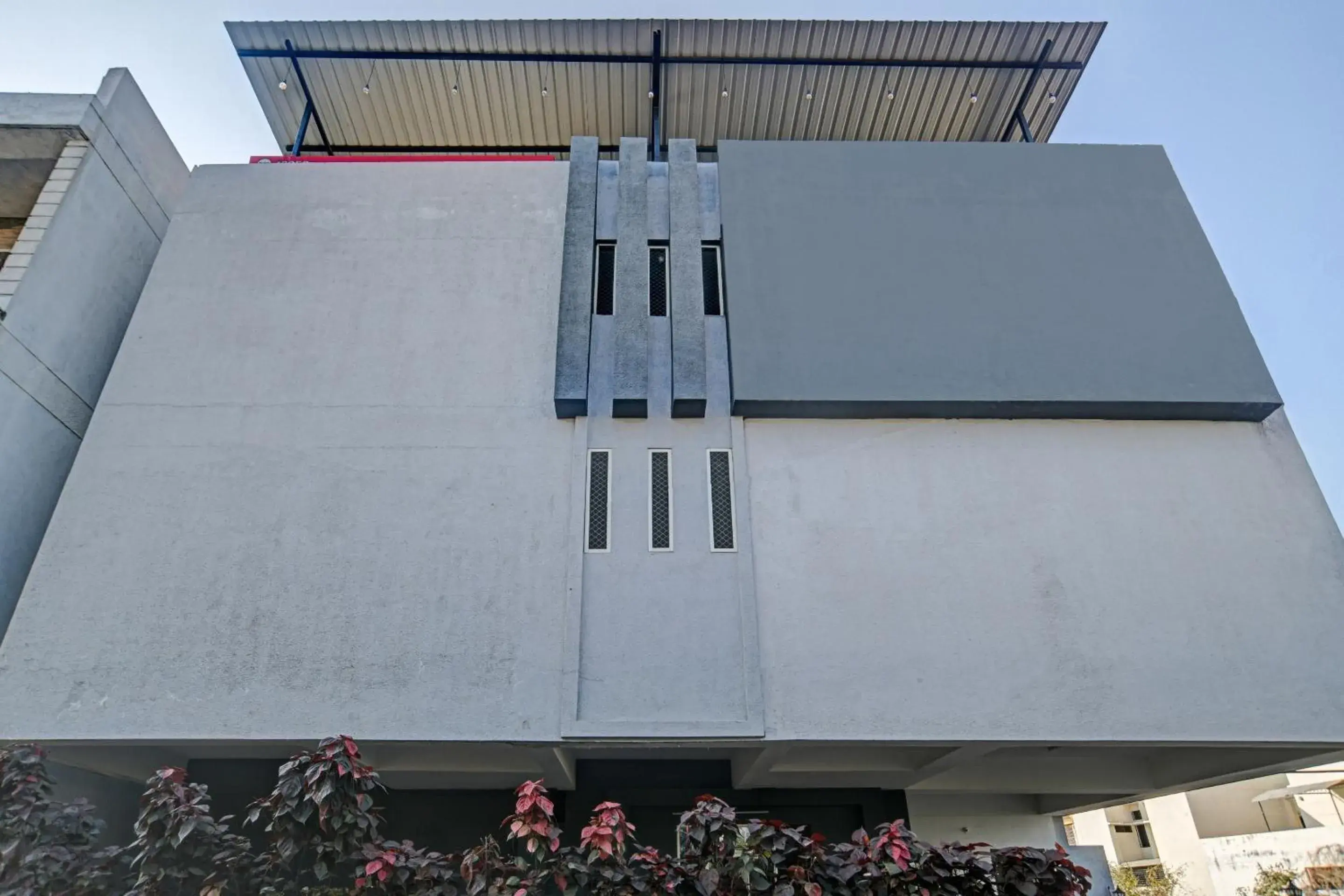 Facade/entrance in Collection O The Eternity Near LIG Sqaure Facade/entrance in Collection O The Eternity Near LIG Sqaure