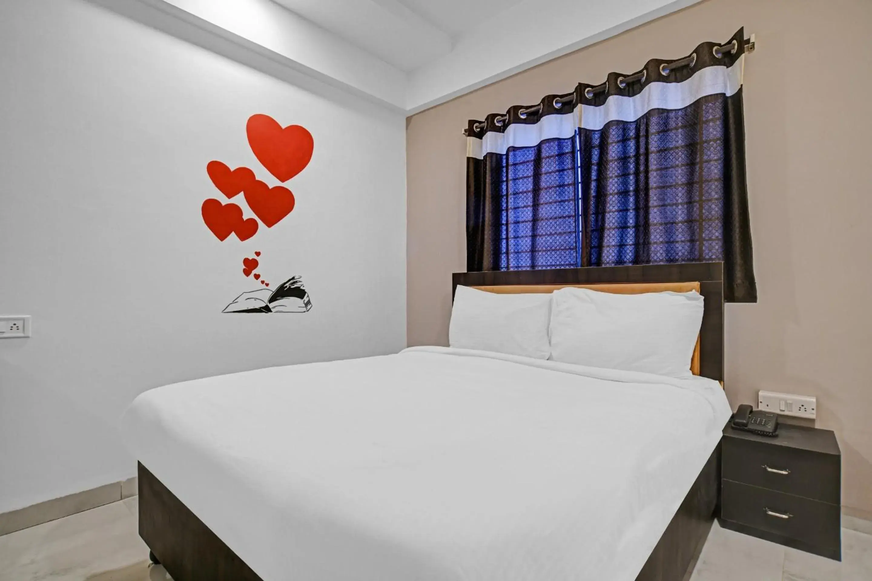 Bedroom in Collection O The Eternity Near LIG Sqaure Bedroom in Collection O The Eternity Near LIG Sqaure