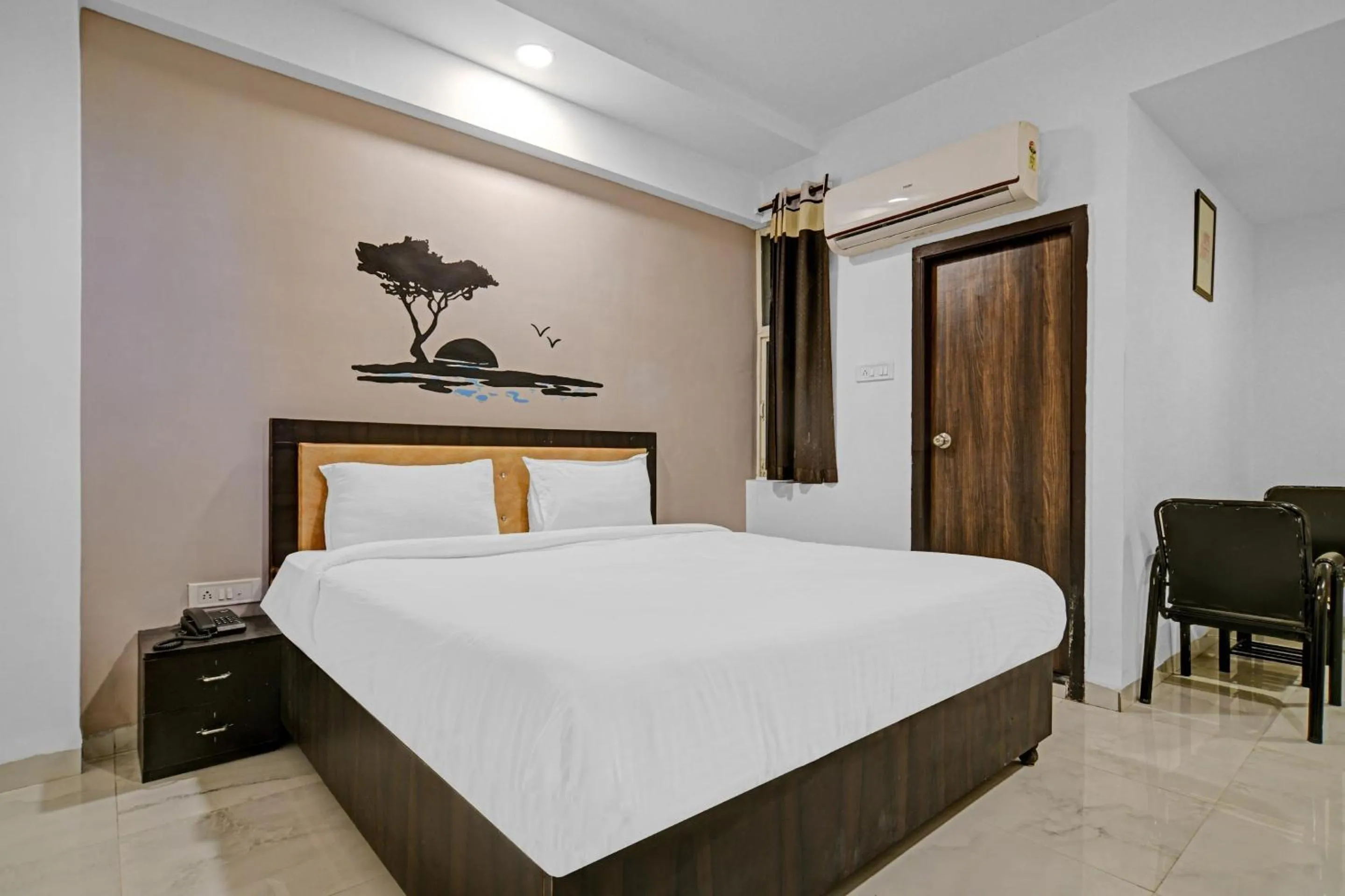 Bedroom, Bed in Collection O The Eternity Near LIG Sqaure