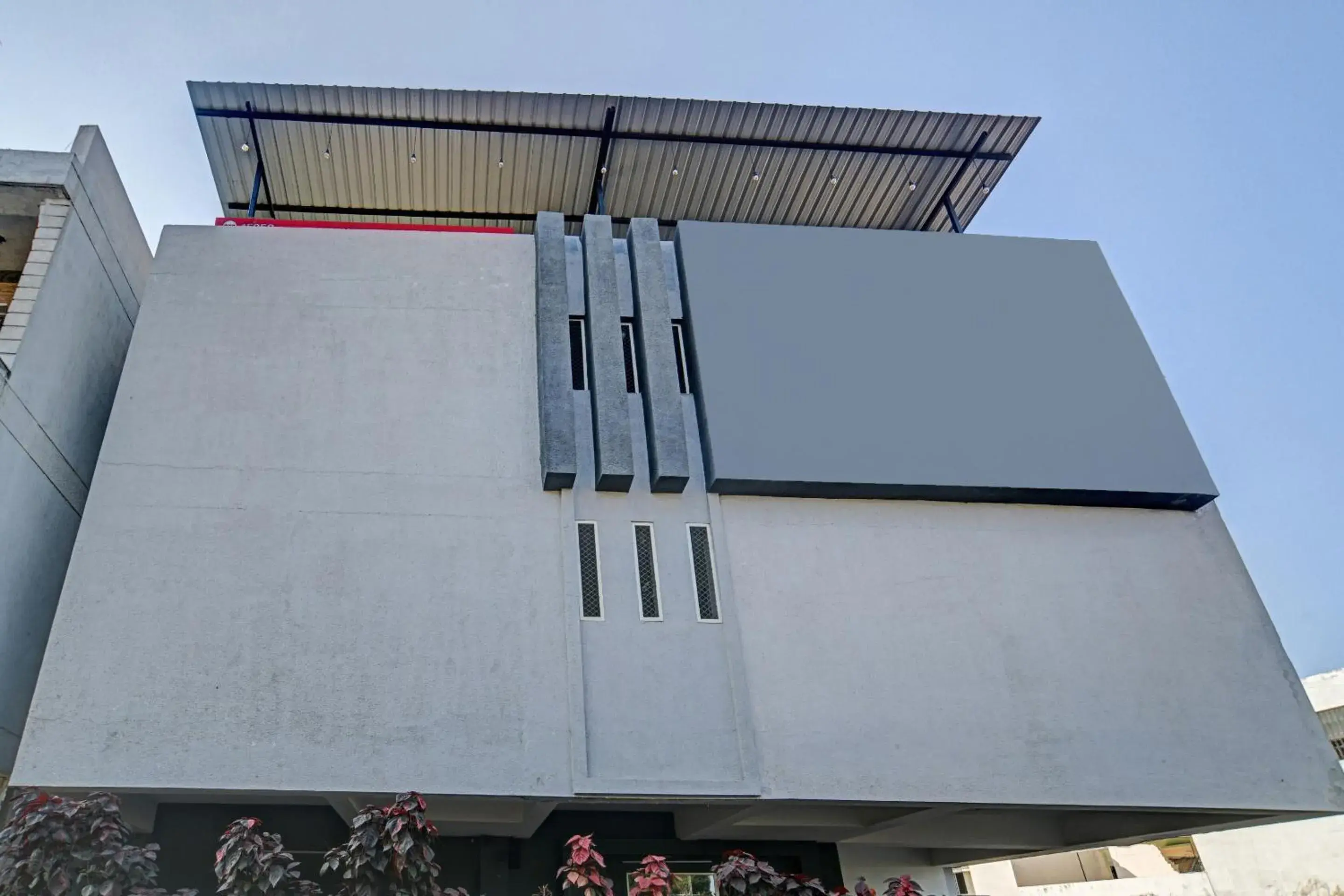 Facade/entrance in Collection O The Eternity Near LIG Sqaure Facade/entrance in Collection O The Eternity Near LIG Sqaure