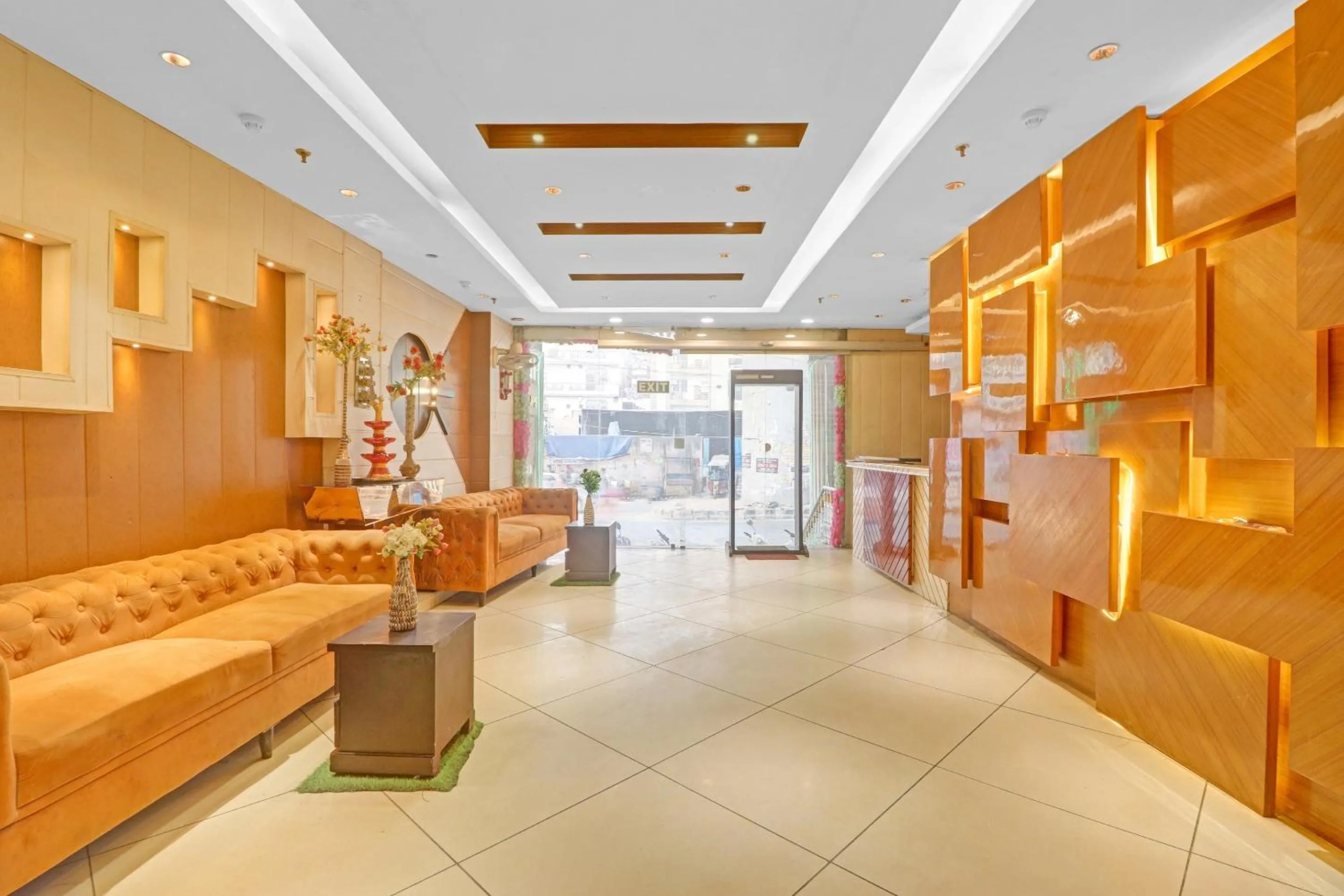 Lobby or reception in Townhouse Bhavya Residency