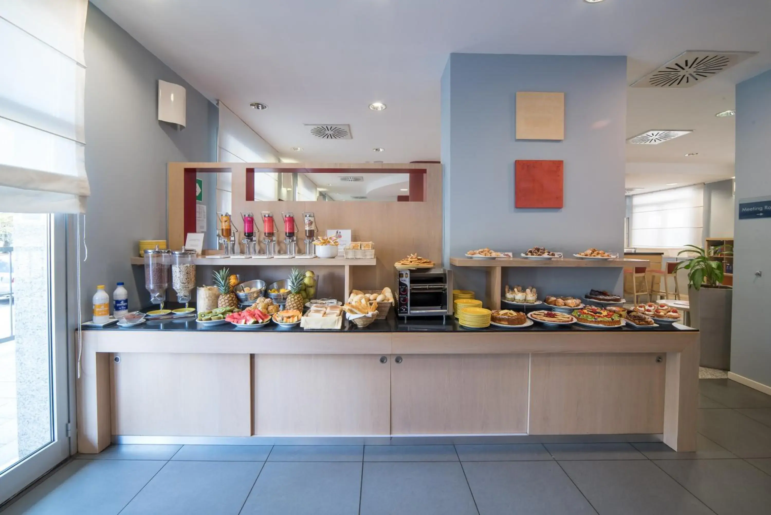 Buffet breakfast in Idea Hotel Torino Mirafiori Buffet breakfast in Idea Hotel Torino Mirafiori