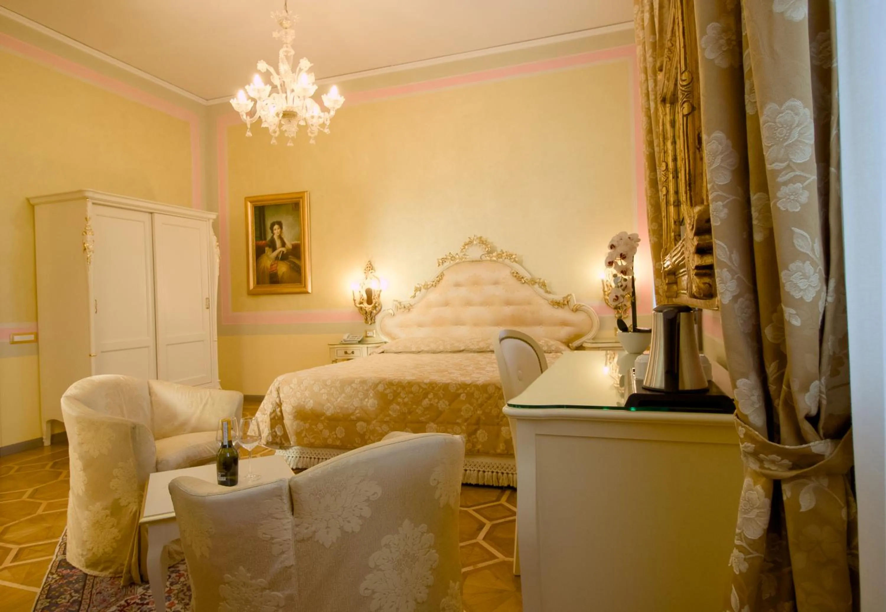 Bedroom, Bed in Hotel Villa Stucky