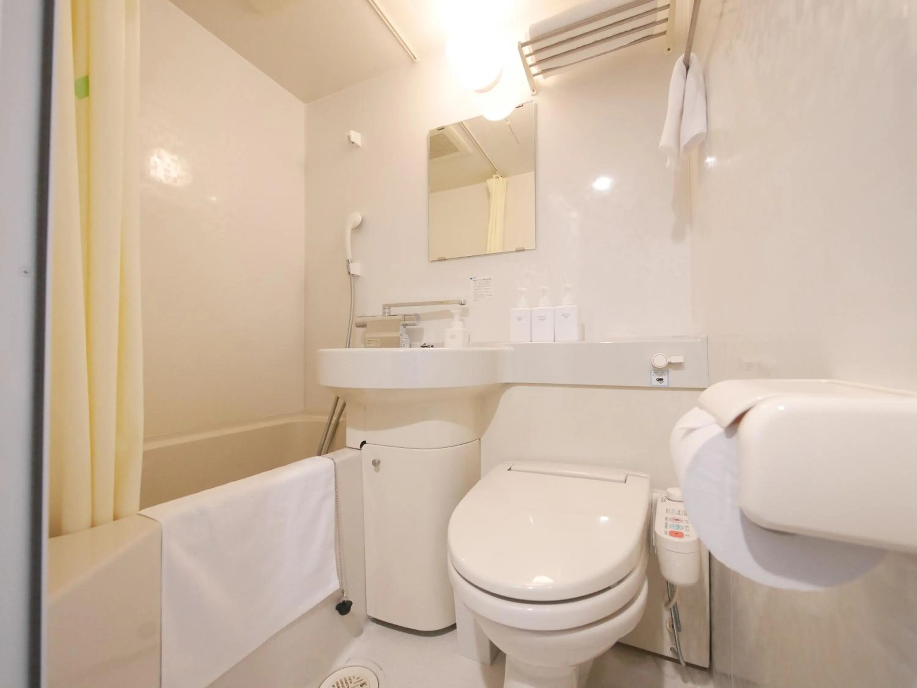 Toilet in Hotel Comfybed Ginza