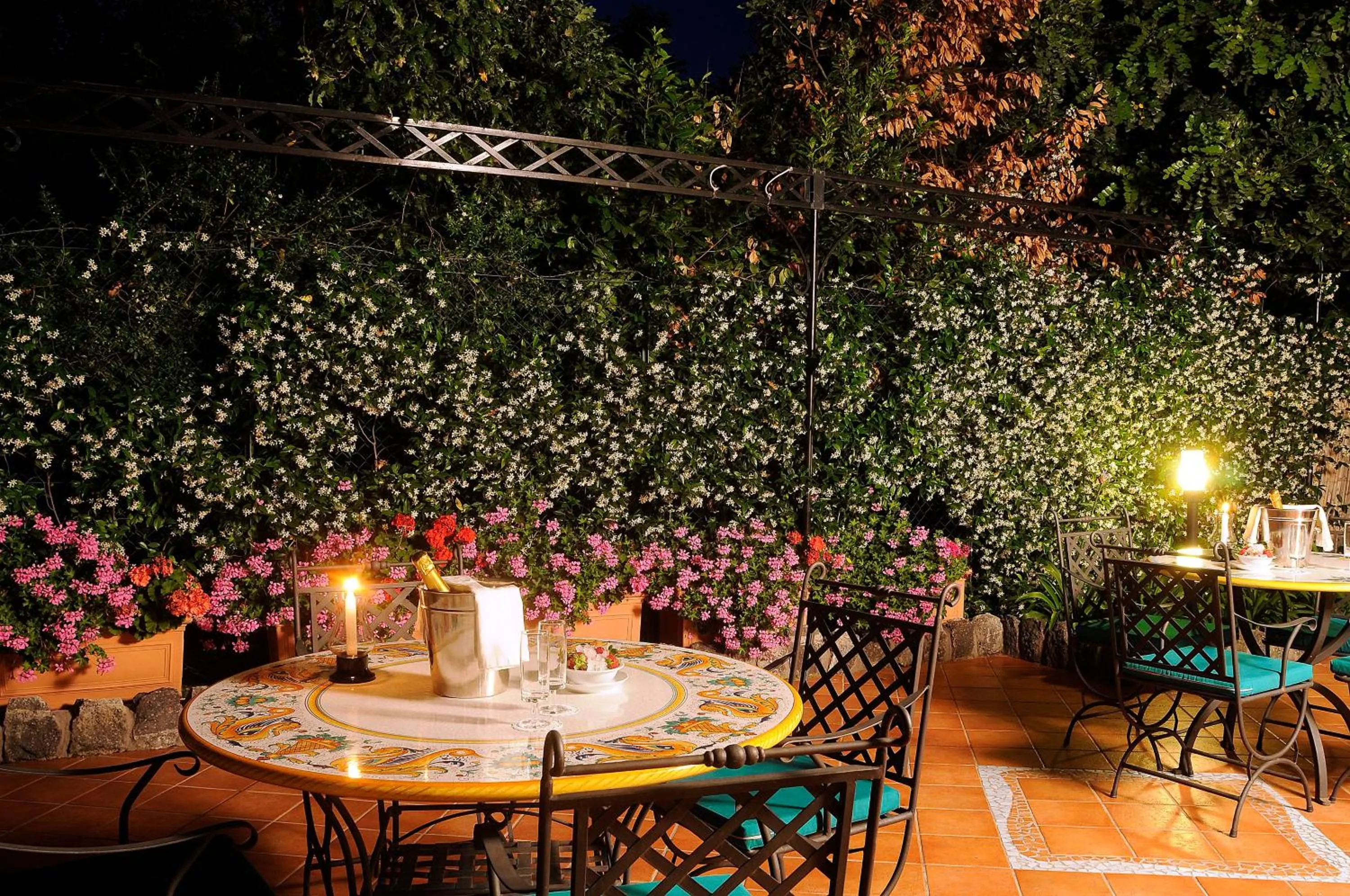 Area and facilities in Hotel Villa Durrueli Resort & Spa