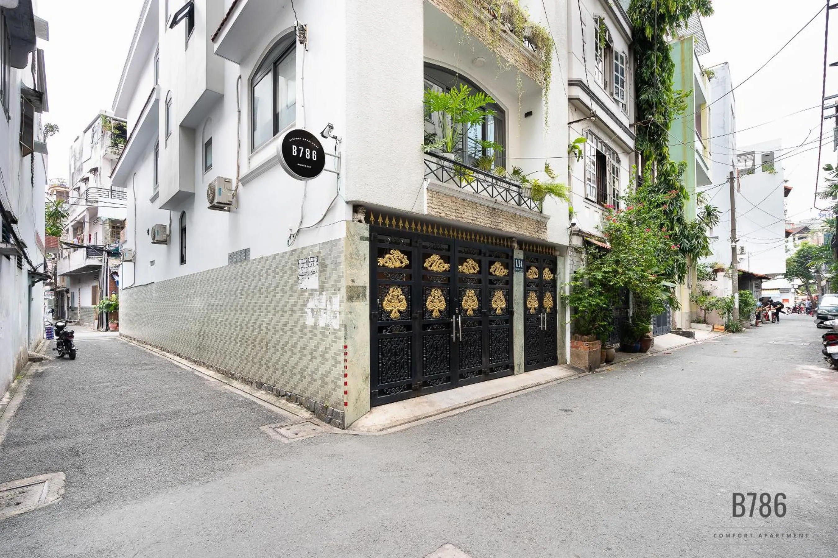 Property building in B786 Airport Apartment