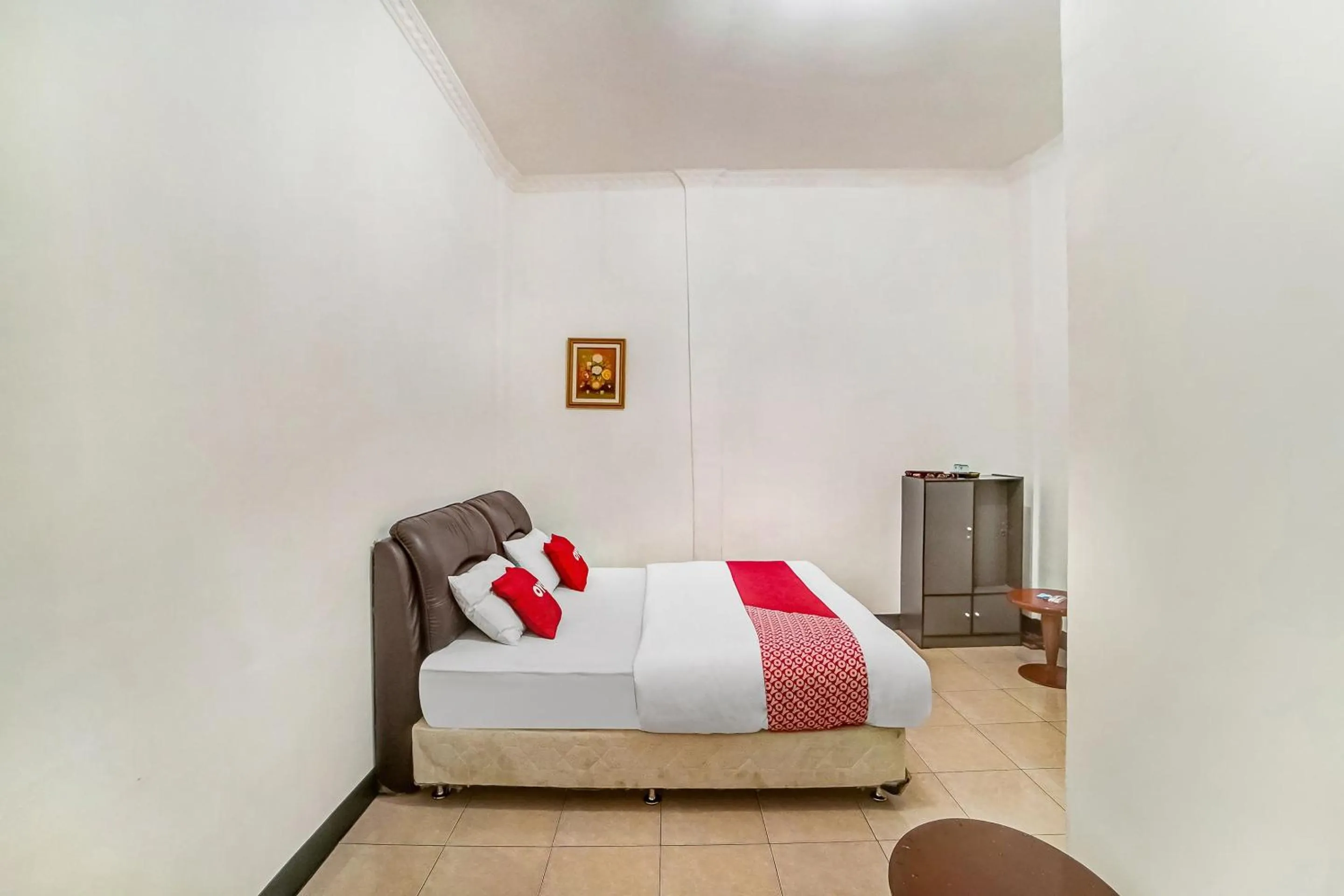 Bedroom, Bed in Hotel O Anugrah