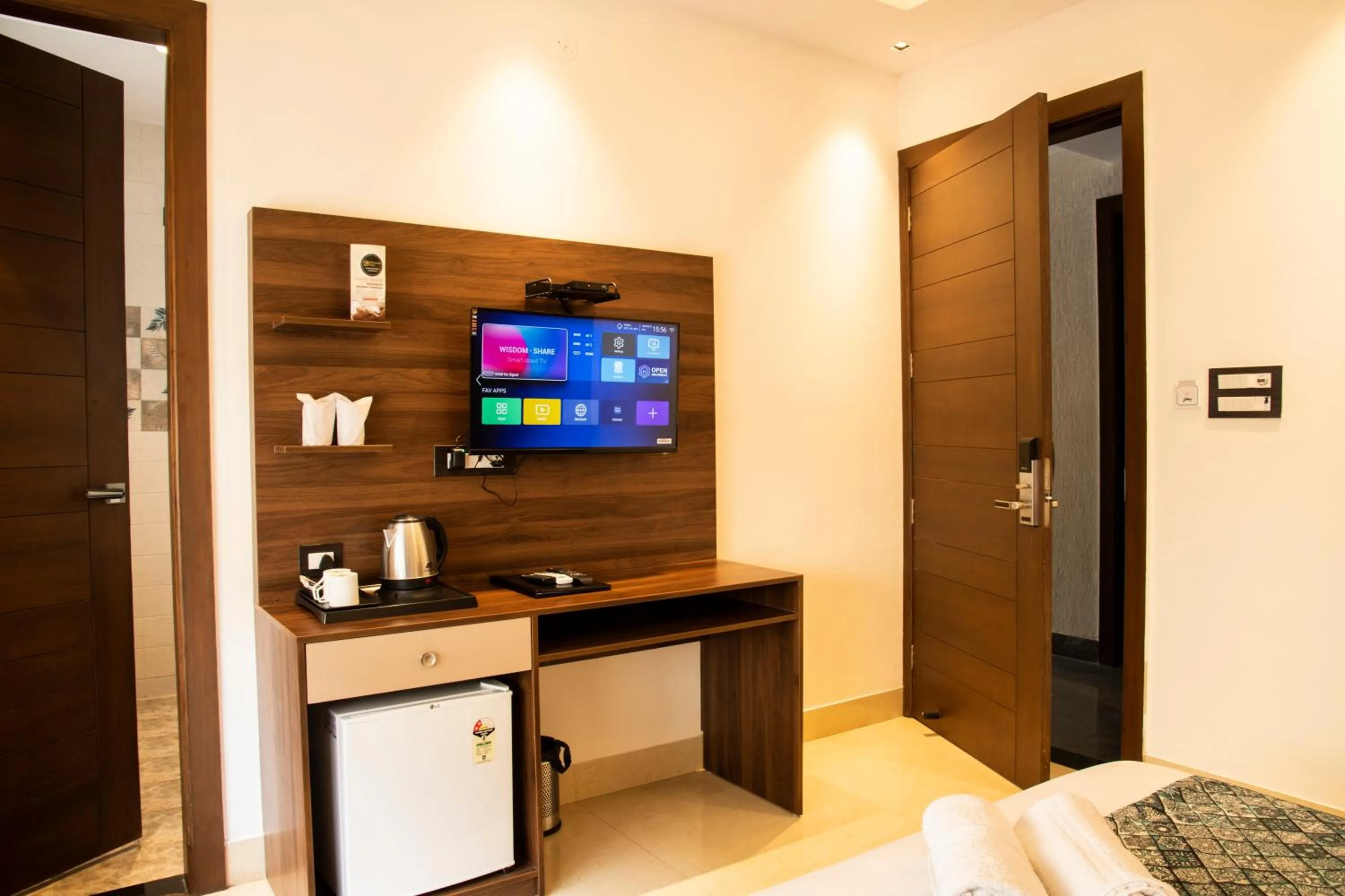 Coffee/tea facilities, Bed in Hotel Dream Inn