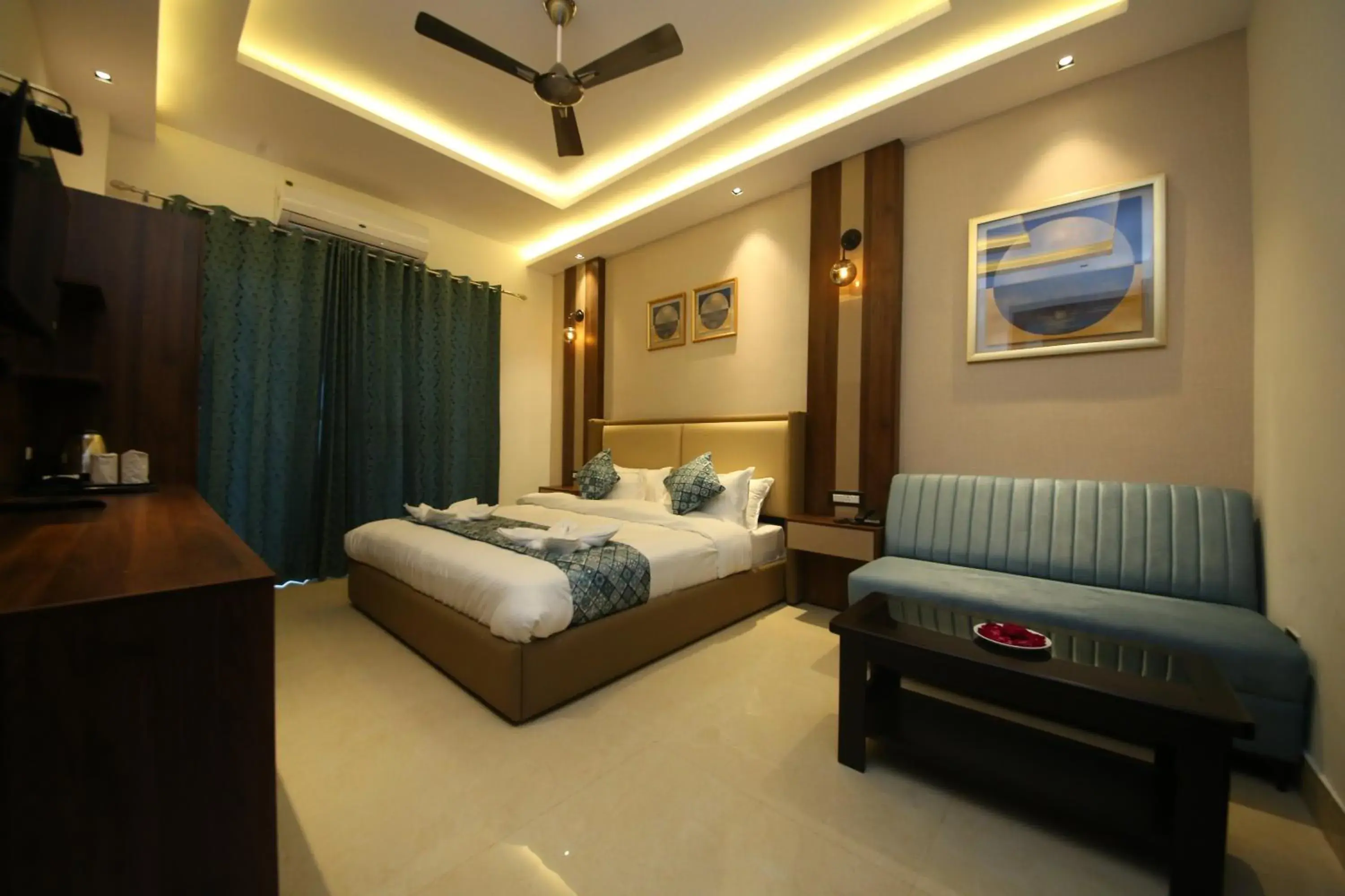 Photo of the whole room, Bed in Hotel Dream Inn Photo of the whole room, Bed in Hotel Dream Inn