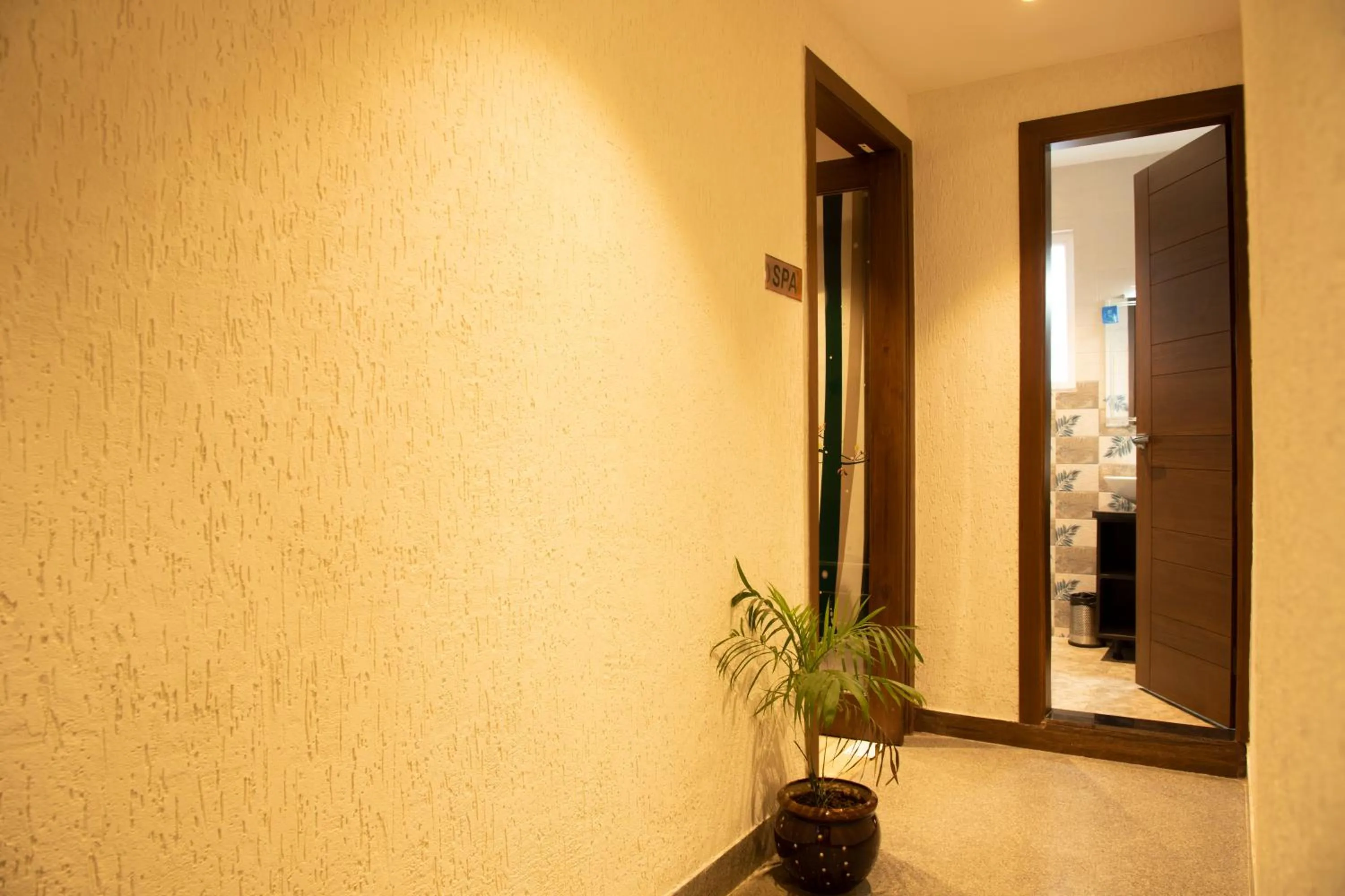 locker in Hotel Dream Inn