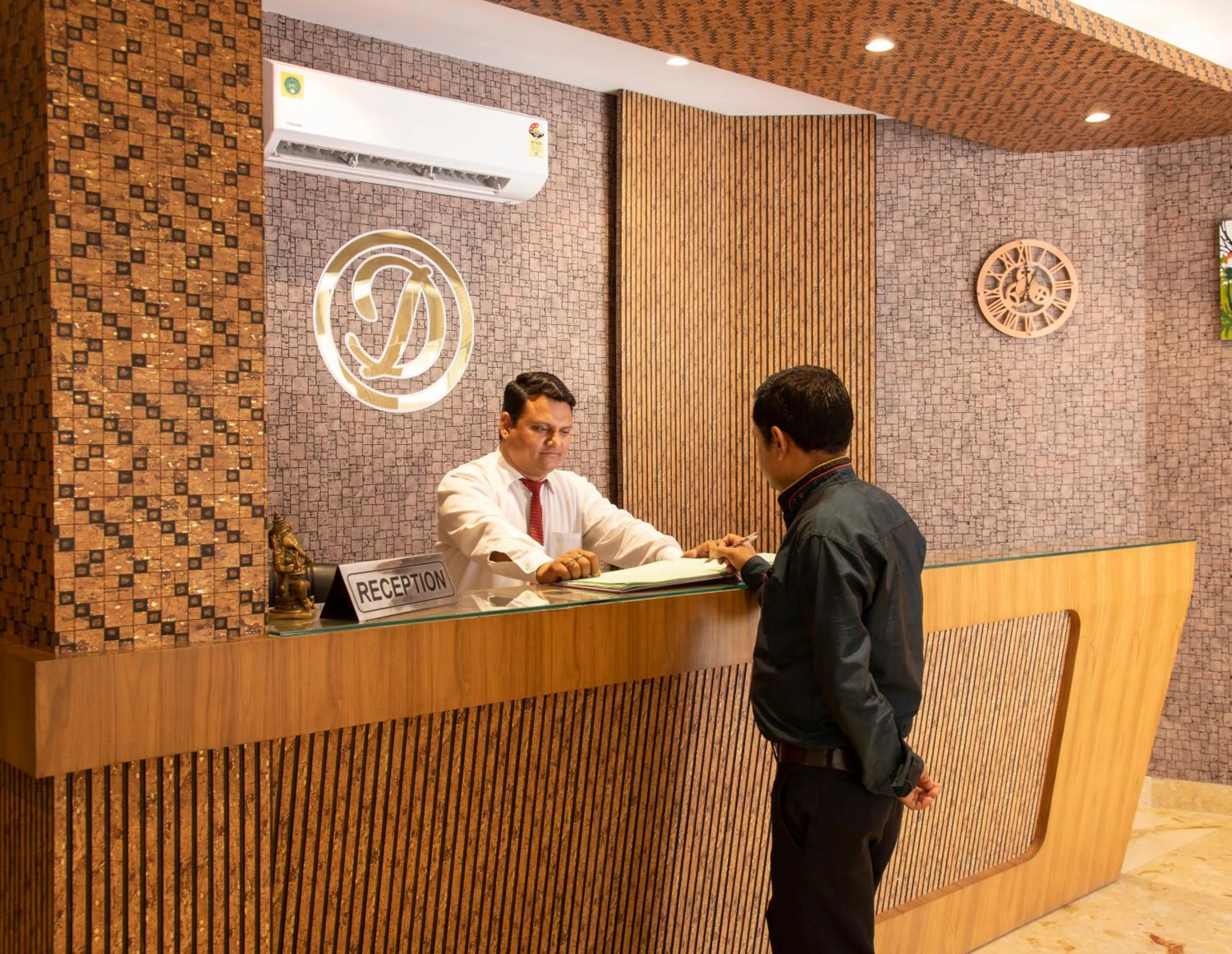 Staff in Hotel Dream Inn