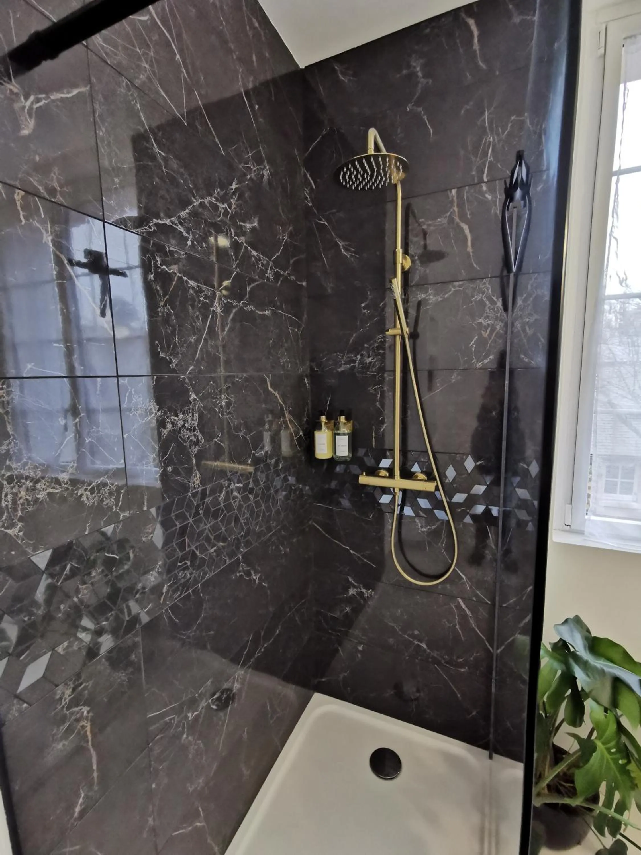 Shower in Les Rauches - Quai Loire - Suite Love