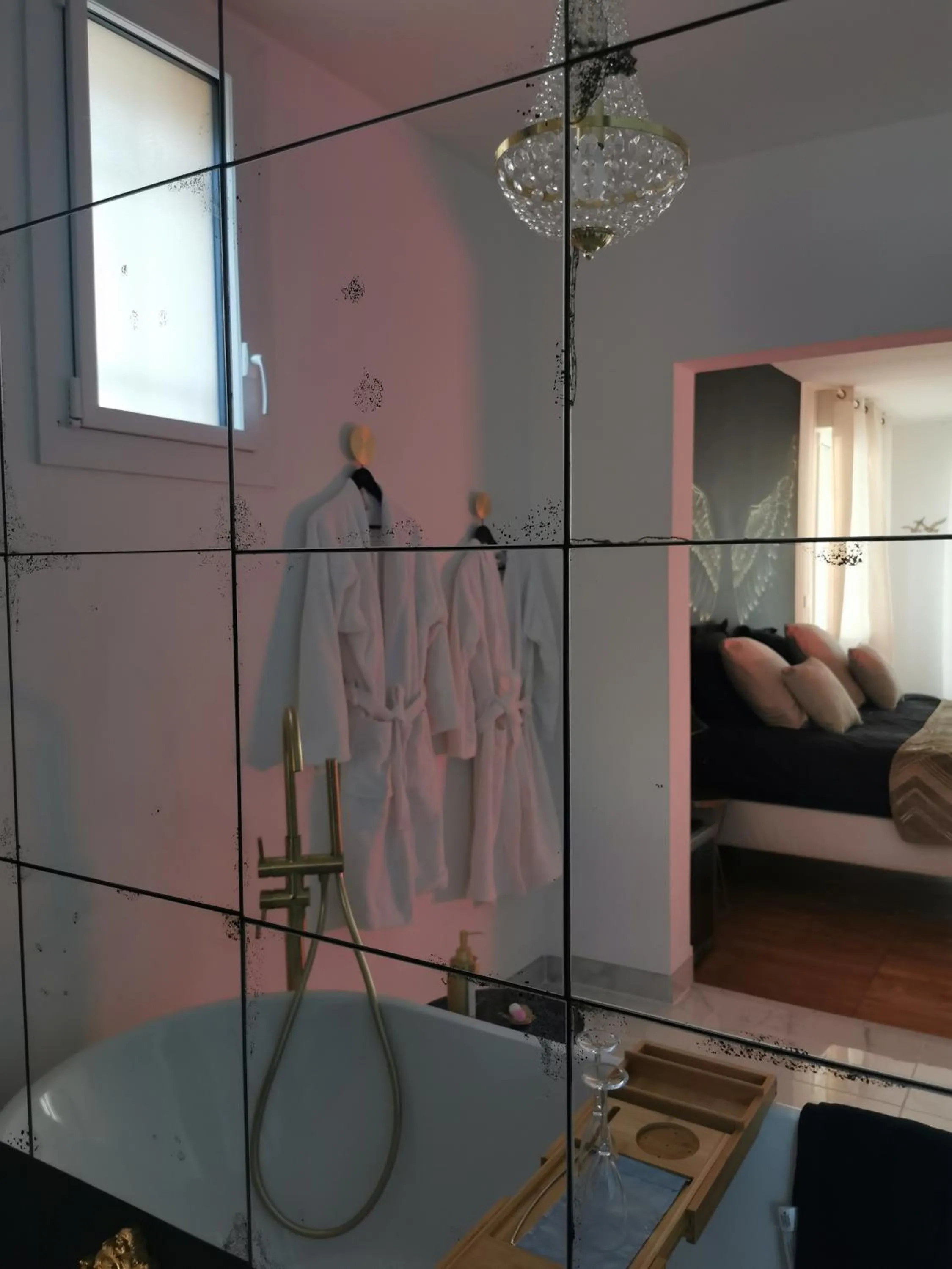 Bathroom in Les Rauches - Quai Loire - Suite Love