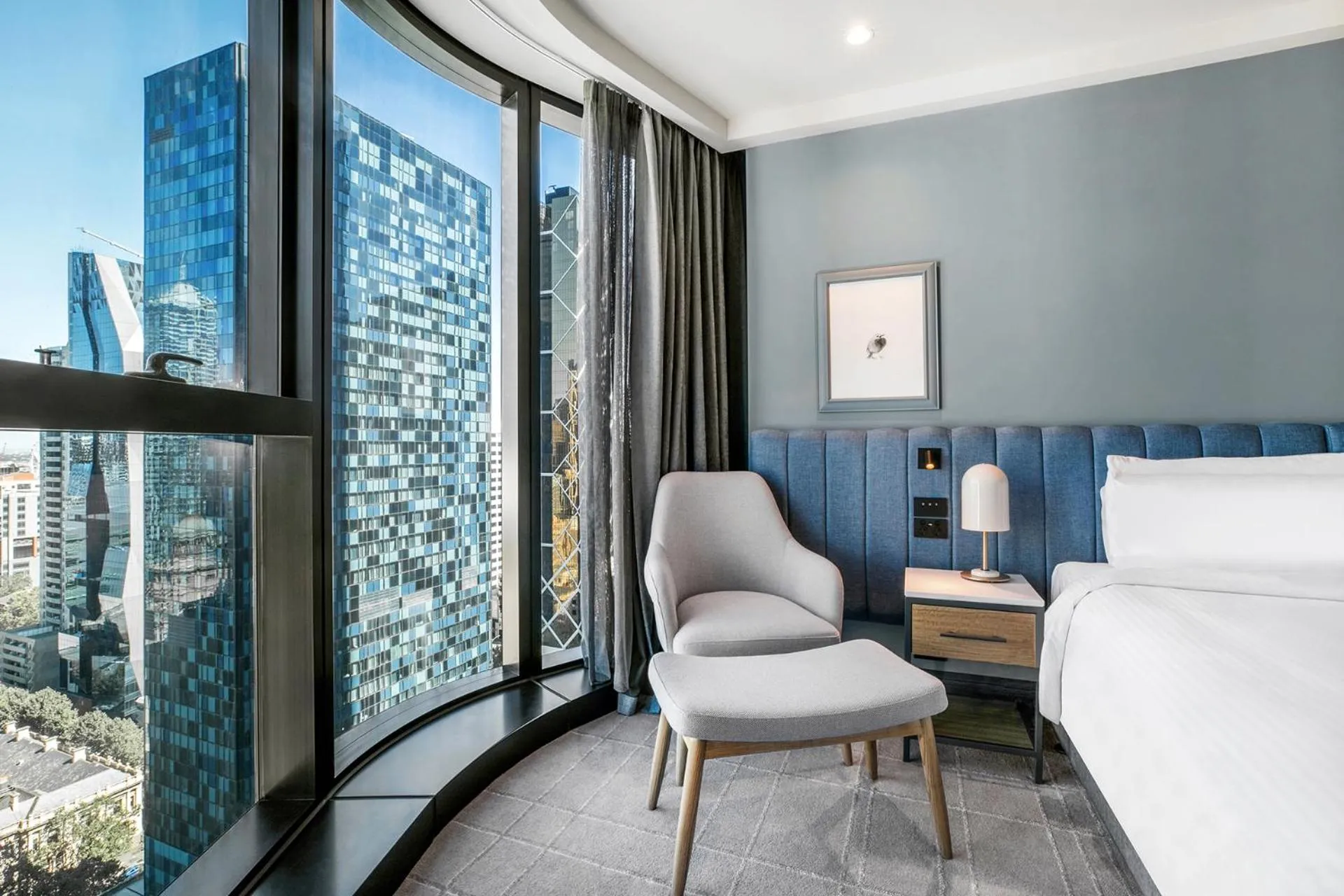 Seating area, Bed in voco Melbourne Central