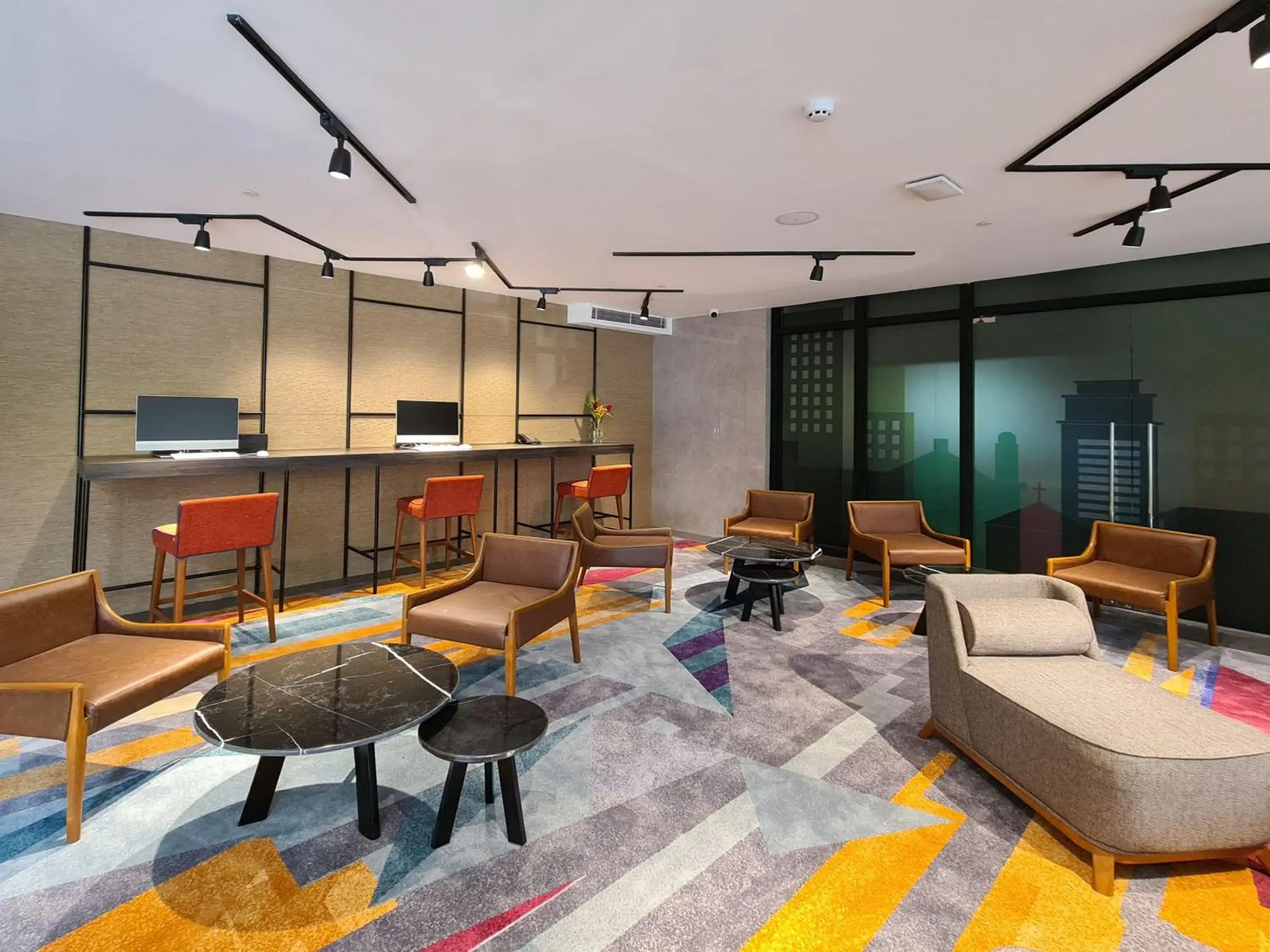 Property building in Holiday Inn Cebu City by IHG Property building in Holiday Inn Cebu City by IHG