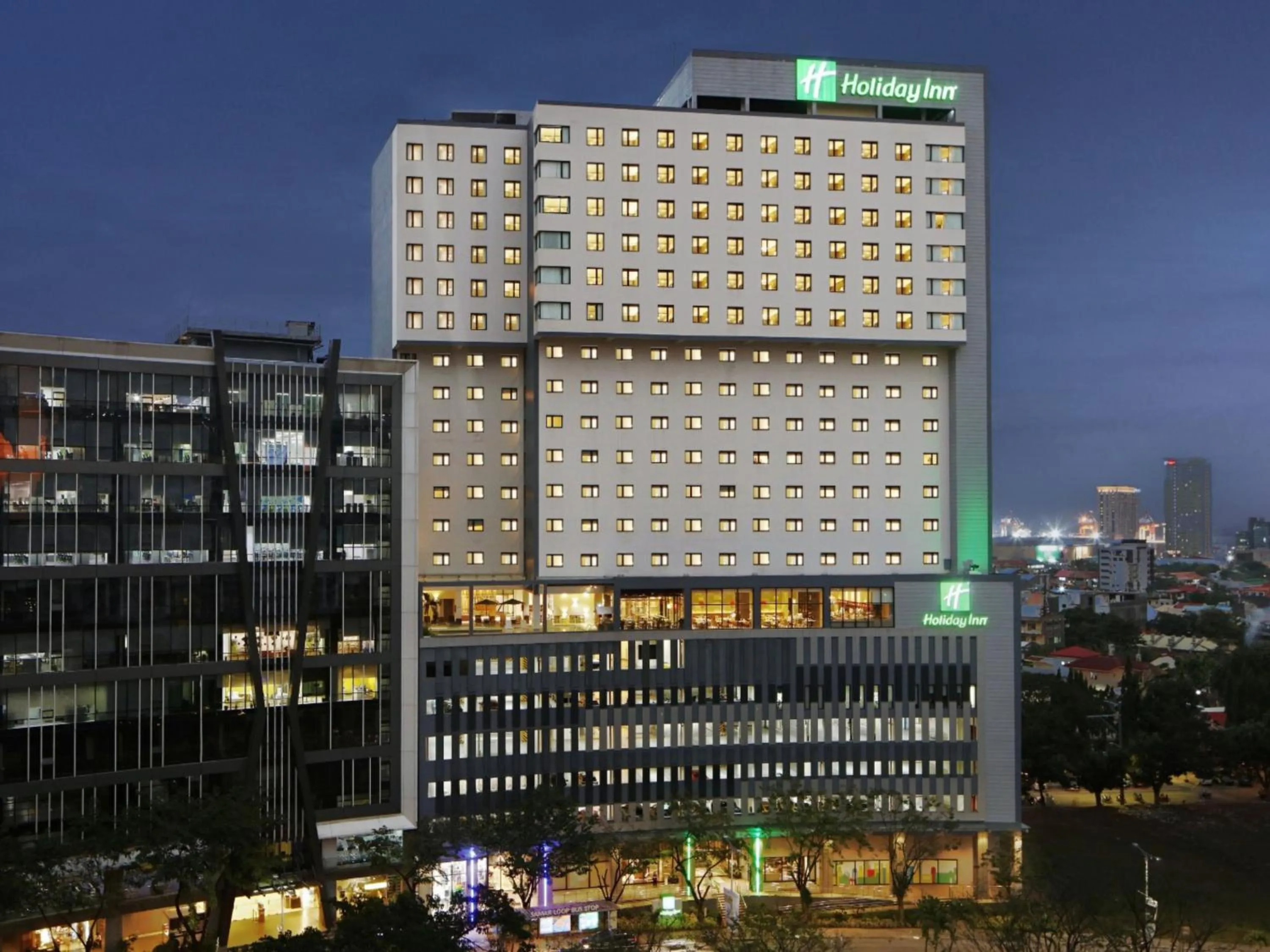 Property building in Holiday Inn Cebu City by IHG