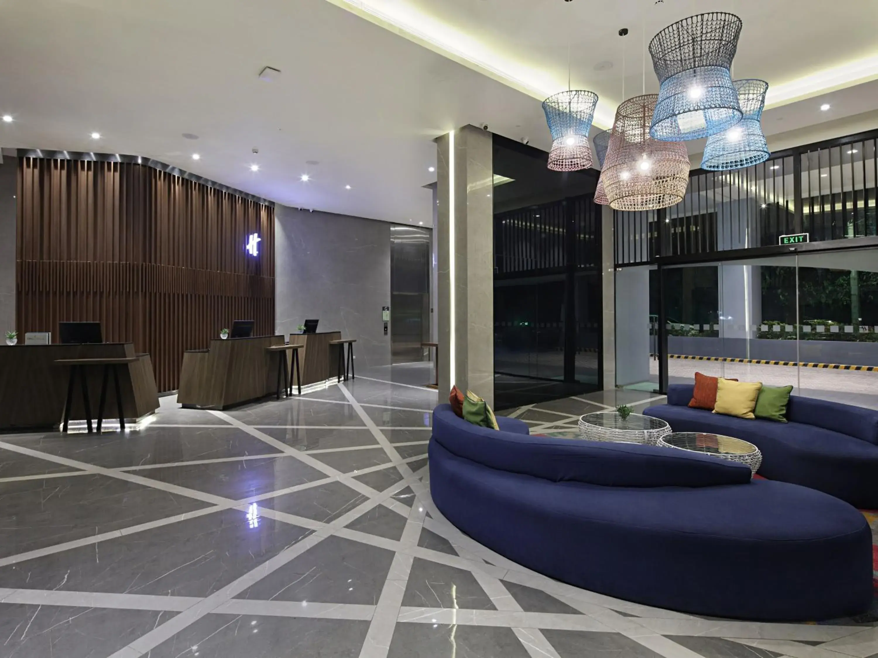 Property building in Holiday Inn Cebu City by IHG Property building in Holiday Inn Cebu City by IHG