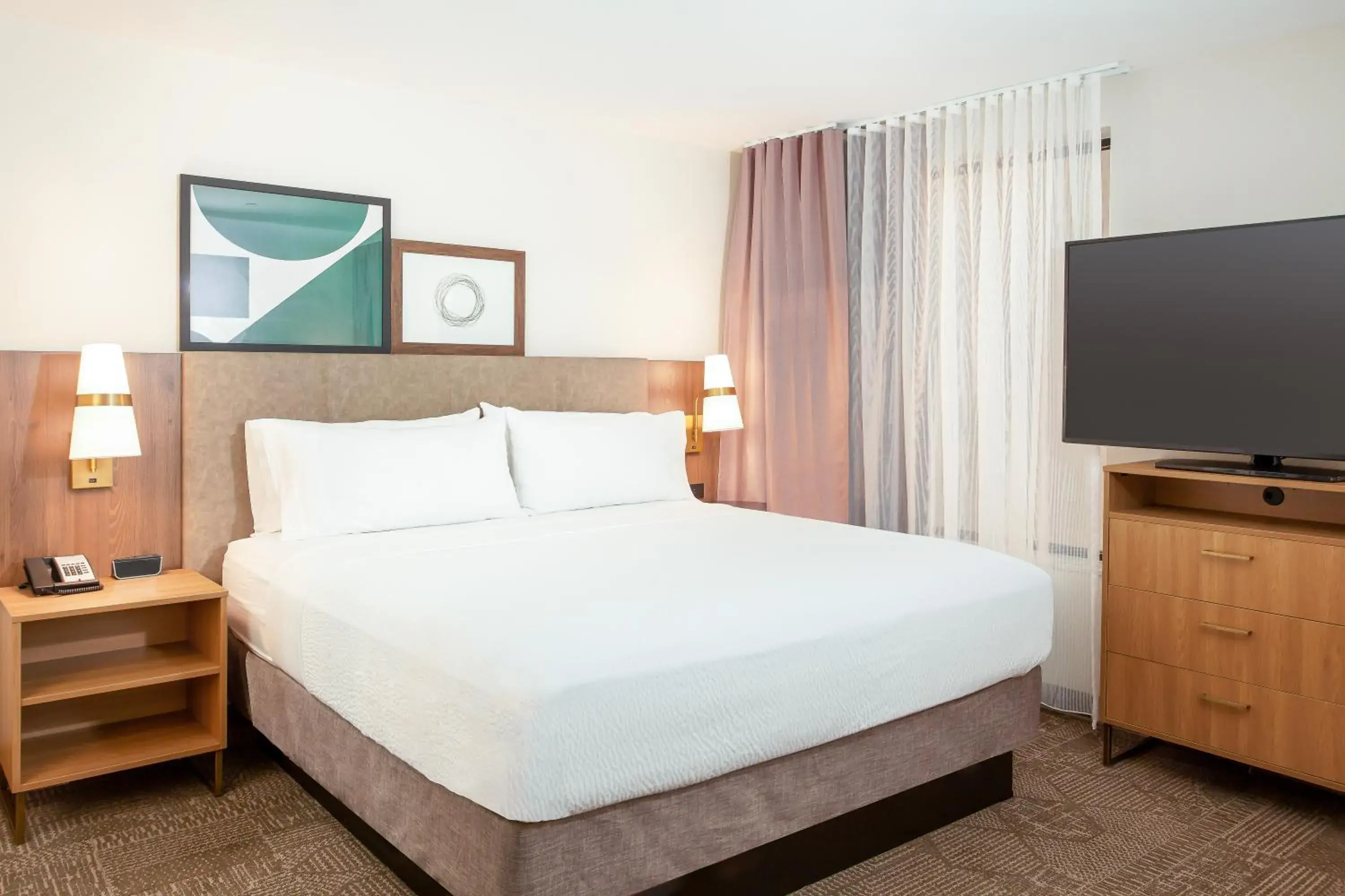 Bed in Staybridge Suites - San Bernardino - Loma Linda Bed in Staybridge Suites - San Bernardino - Loma Linda