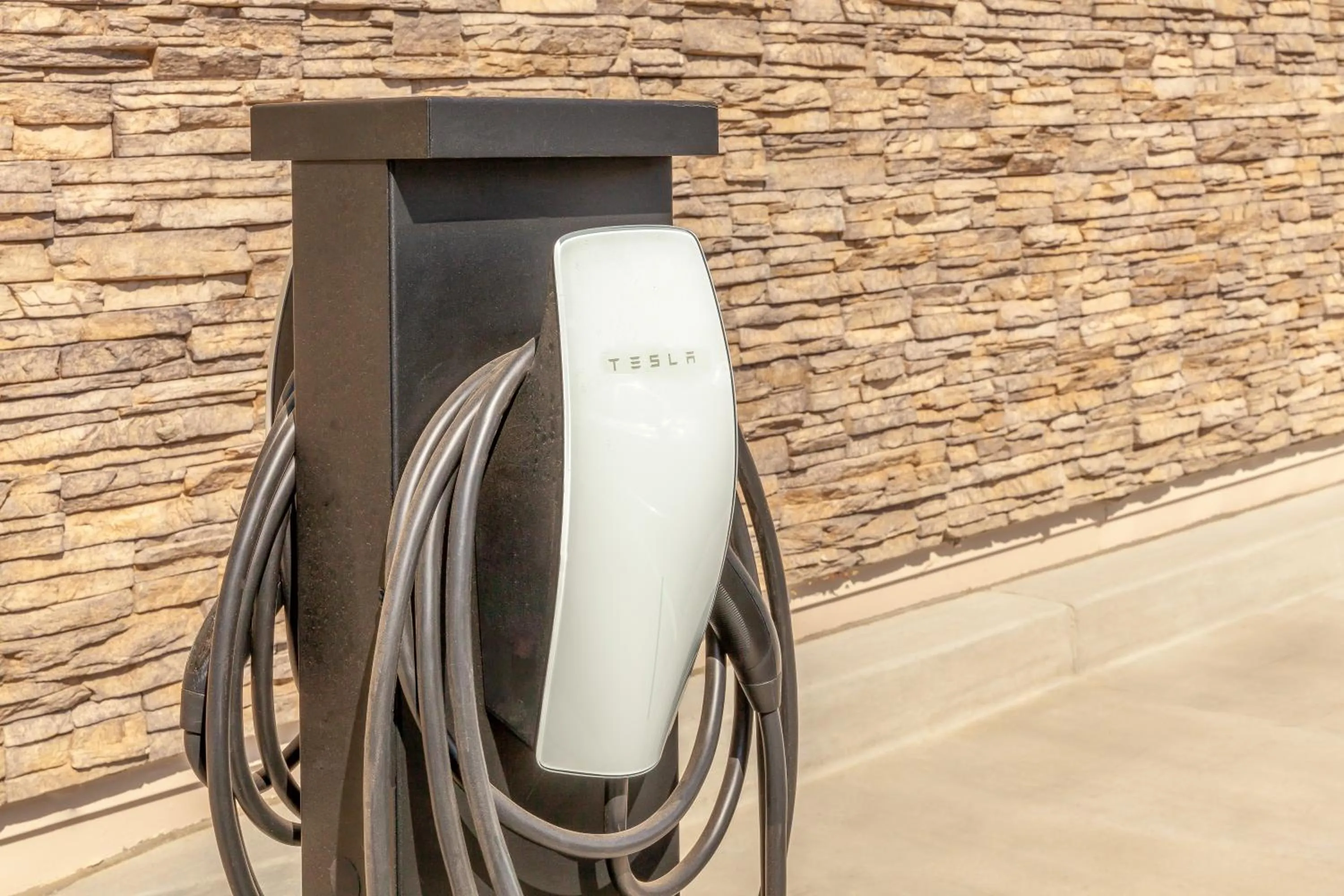 Parking in Staybridge Suites - San Bernardino - Loma Linda